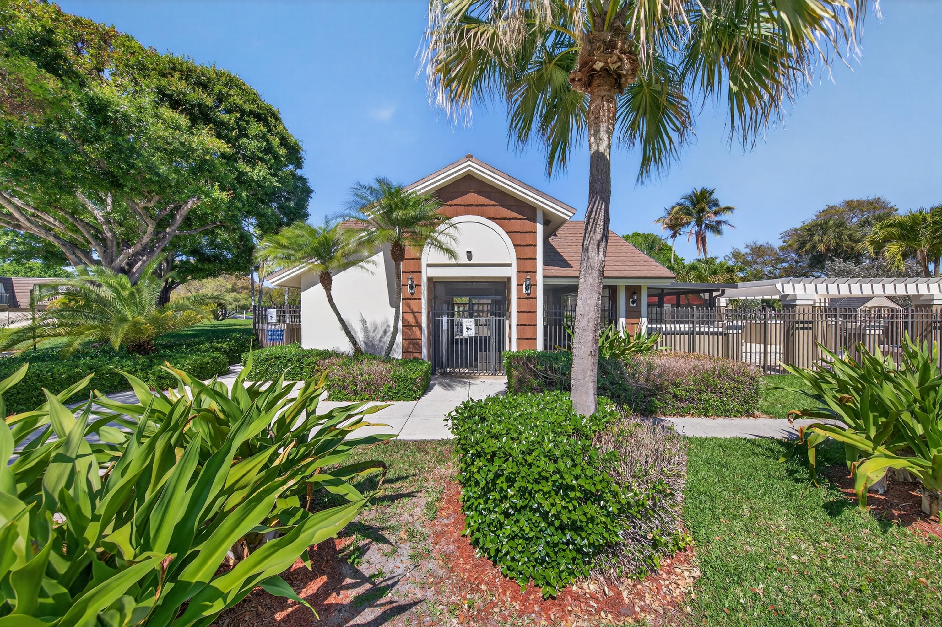 7811 78th Way, West Palm Beach, FL 33407 — photo 11 of 61