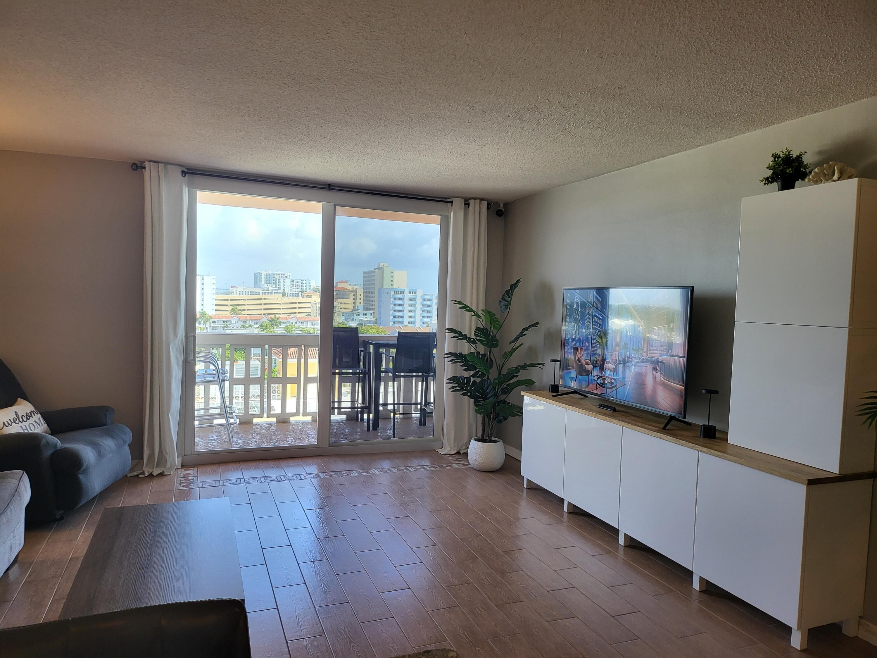 801 S Ocean Drive 805, Hollywood, FL 33019 — photo 5 of 40