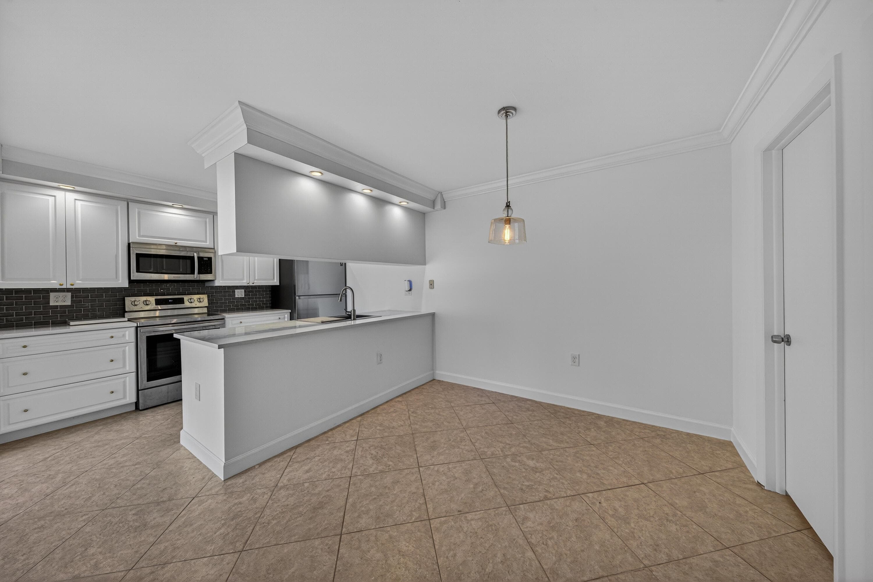 7811 78th Way, West Palm Beach, FL 33407 — photo 32 of 61