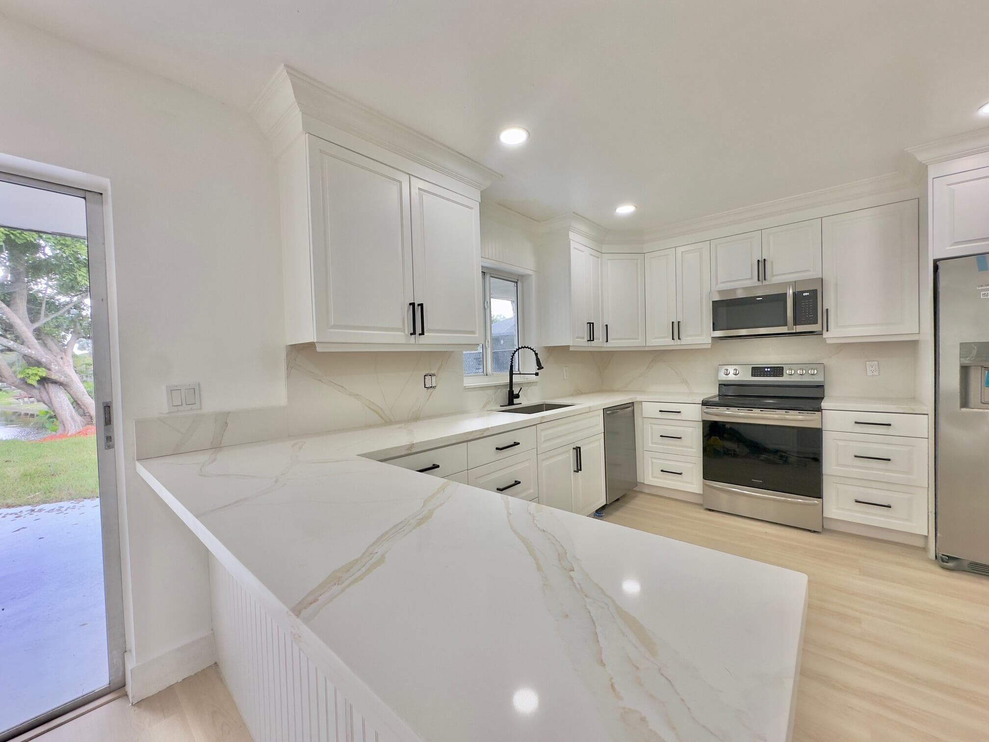 6811 NW 32nd Avenue, Fort Lauderdale, FL 33309 — photo 3 of 15
