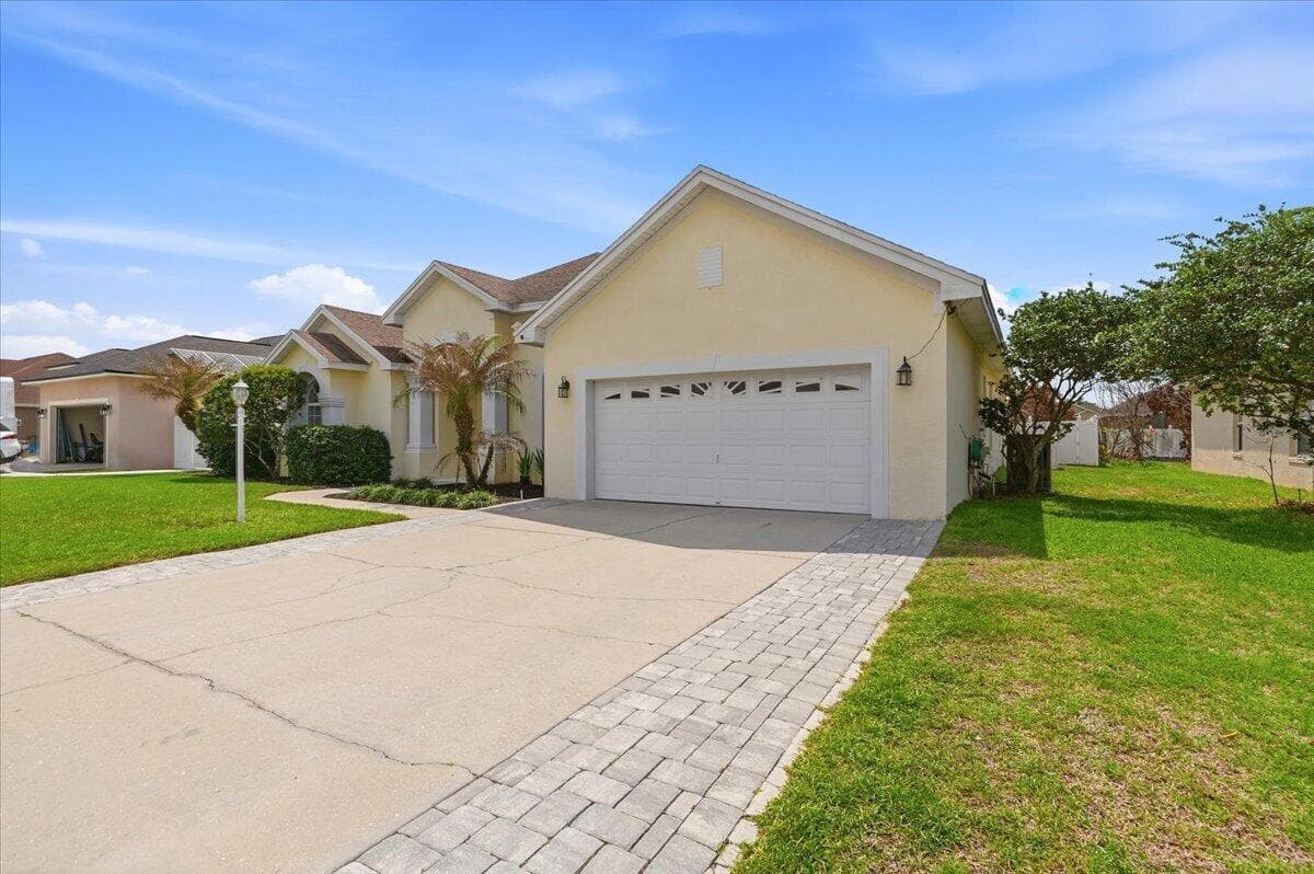 308 Terranova Boulevard, Winter Haven, FL 33884 — photo