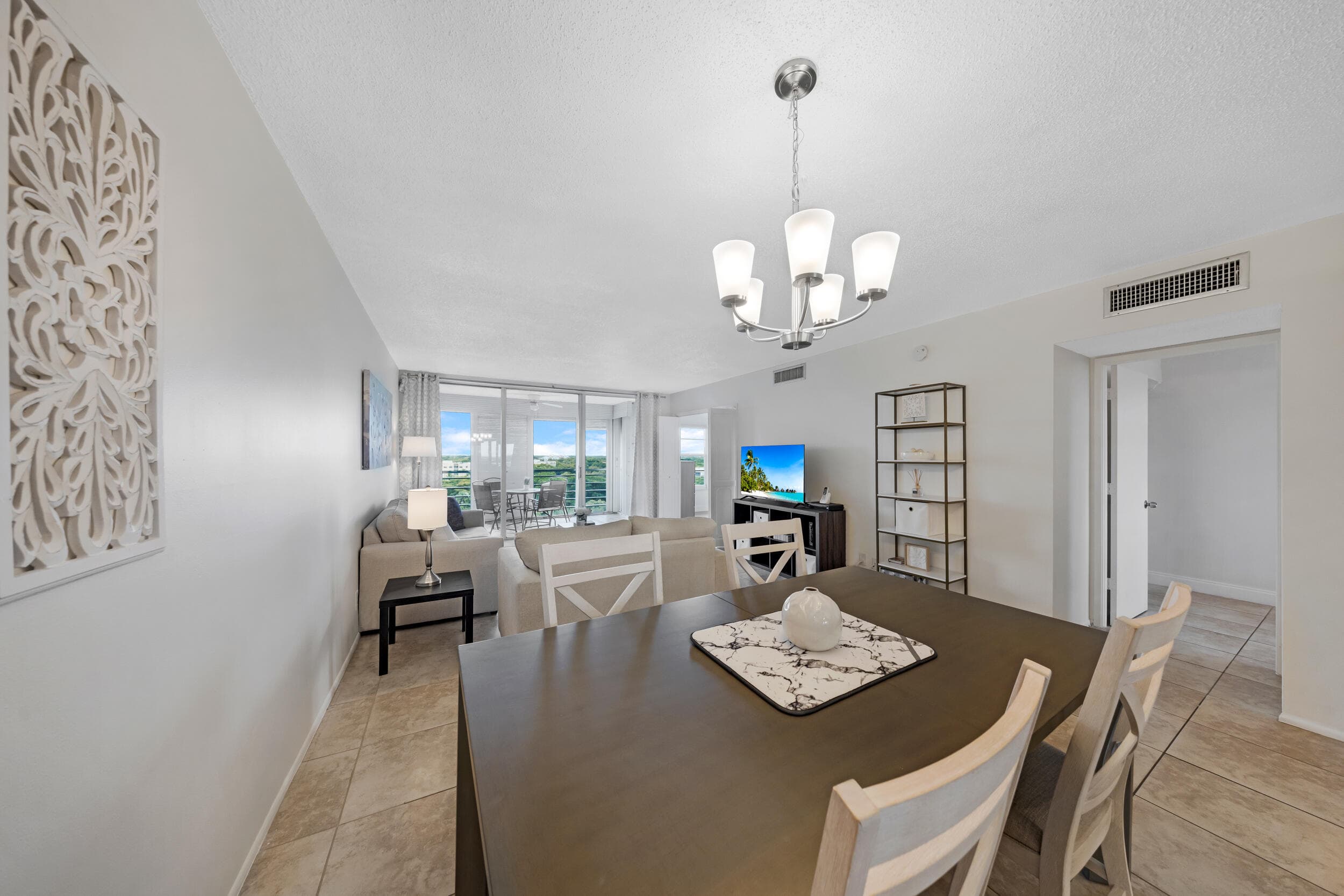 575 Oaks Lane 1009, Pompano Beach, FL 33069 — photo 10 of 29