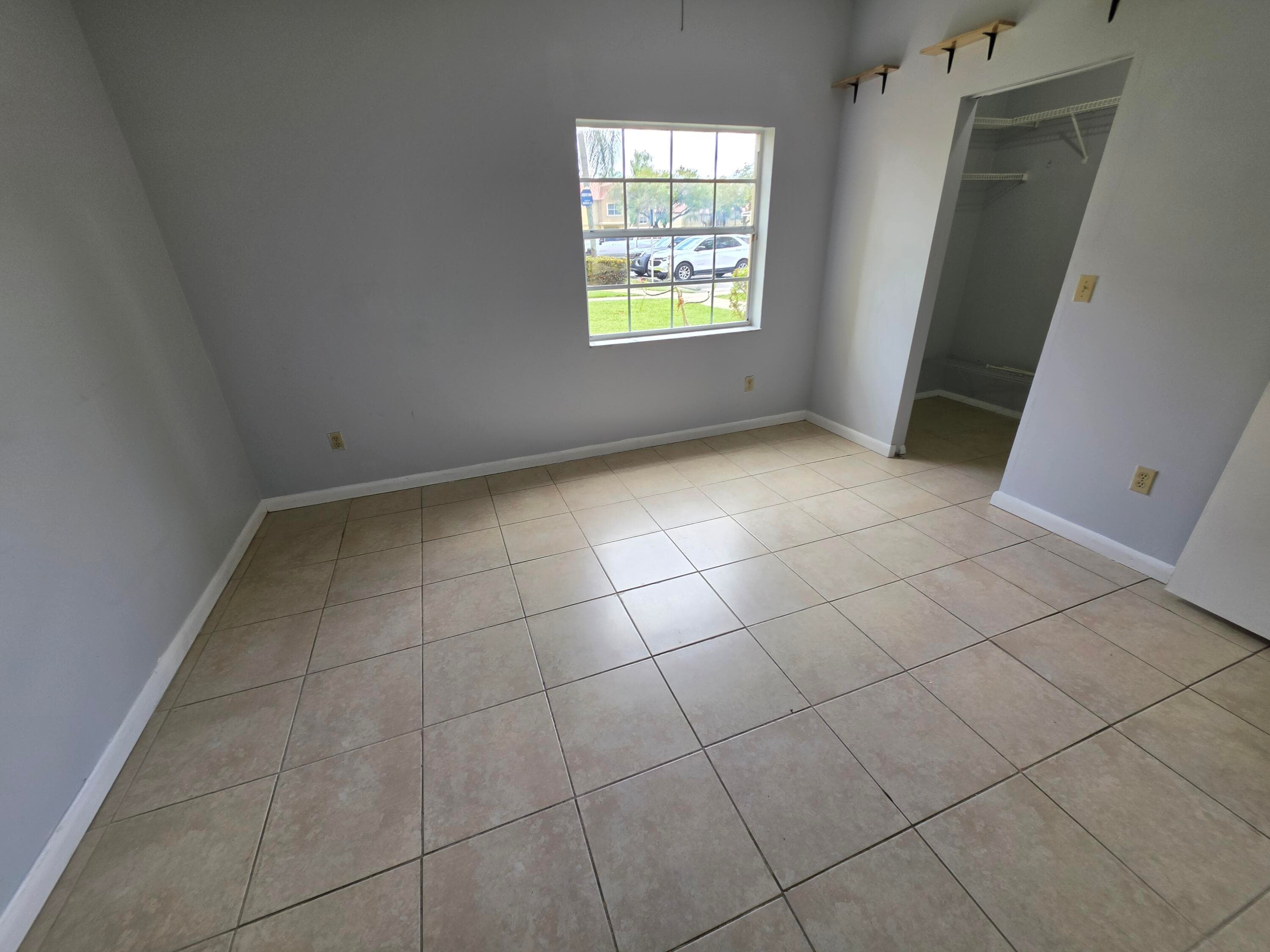 18340 NW 68th Avenue F, Hialeah, FL 33015 — photo 3 of 15