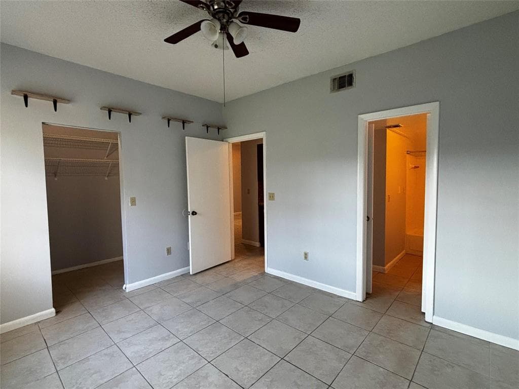 18340 NW 68th Avenue F, Hialeah, FL 33015 — photo 11 of 15