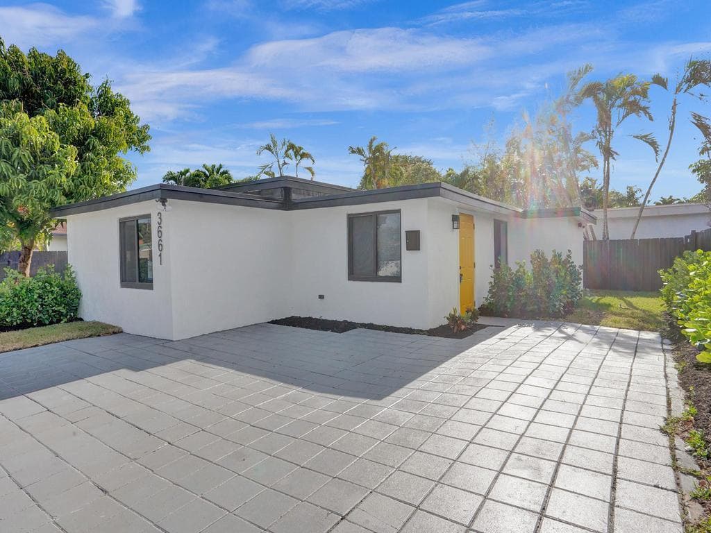 3661 NE 8th Avenue, Oakland Park, FL 33334 — photo 24 of 30