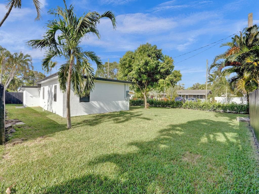 3661 NE 8th Avenue, Oakland Park, FL 33334 — photo 29 of 30