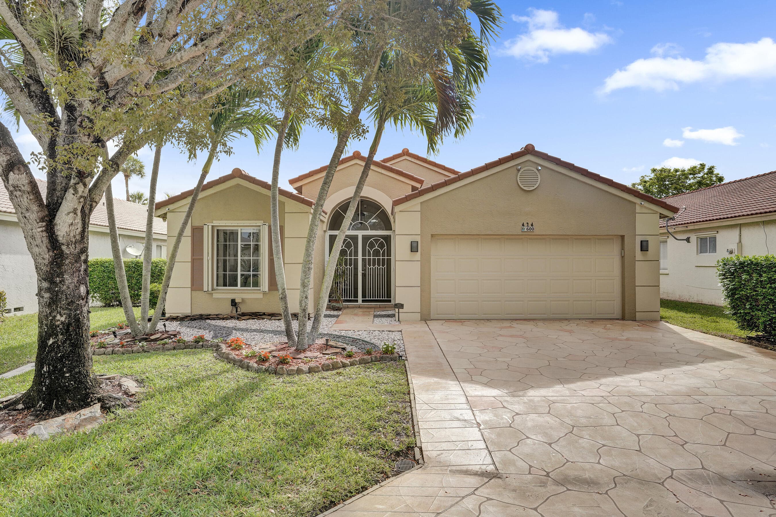 600 NW 45th Avenue, Deerfield Beach, FL 33442 — photo 4 of 80