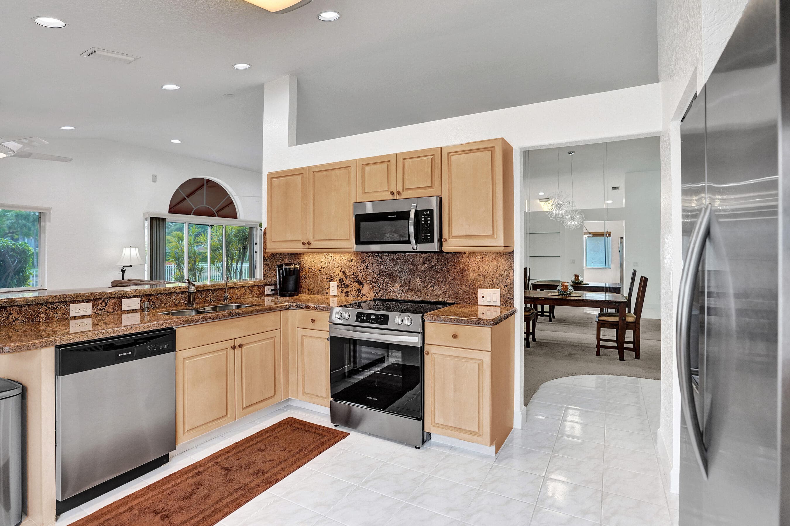 600 NW 45th Avenue, Deerfield Beach, FL 33442 — photo 11 of 80