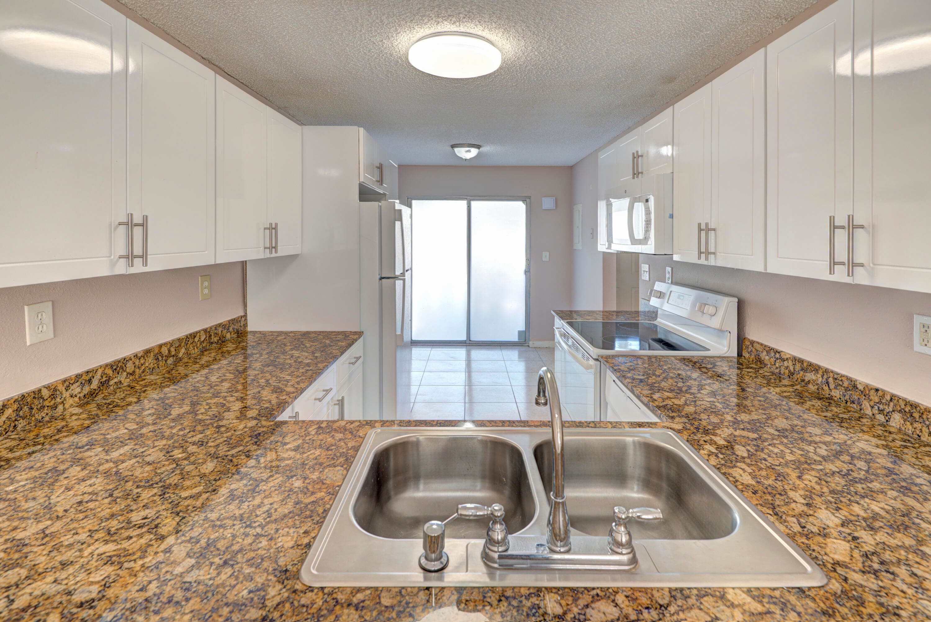 858 Crystal Lake Drive, Deerfield Beach, FL 33064 — photo 6 of 21