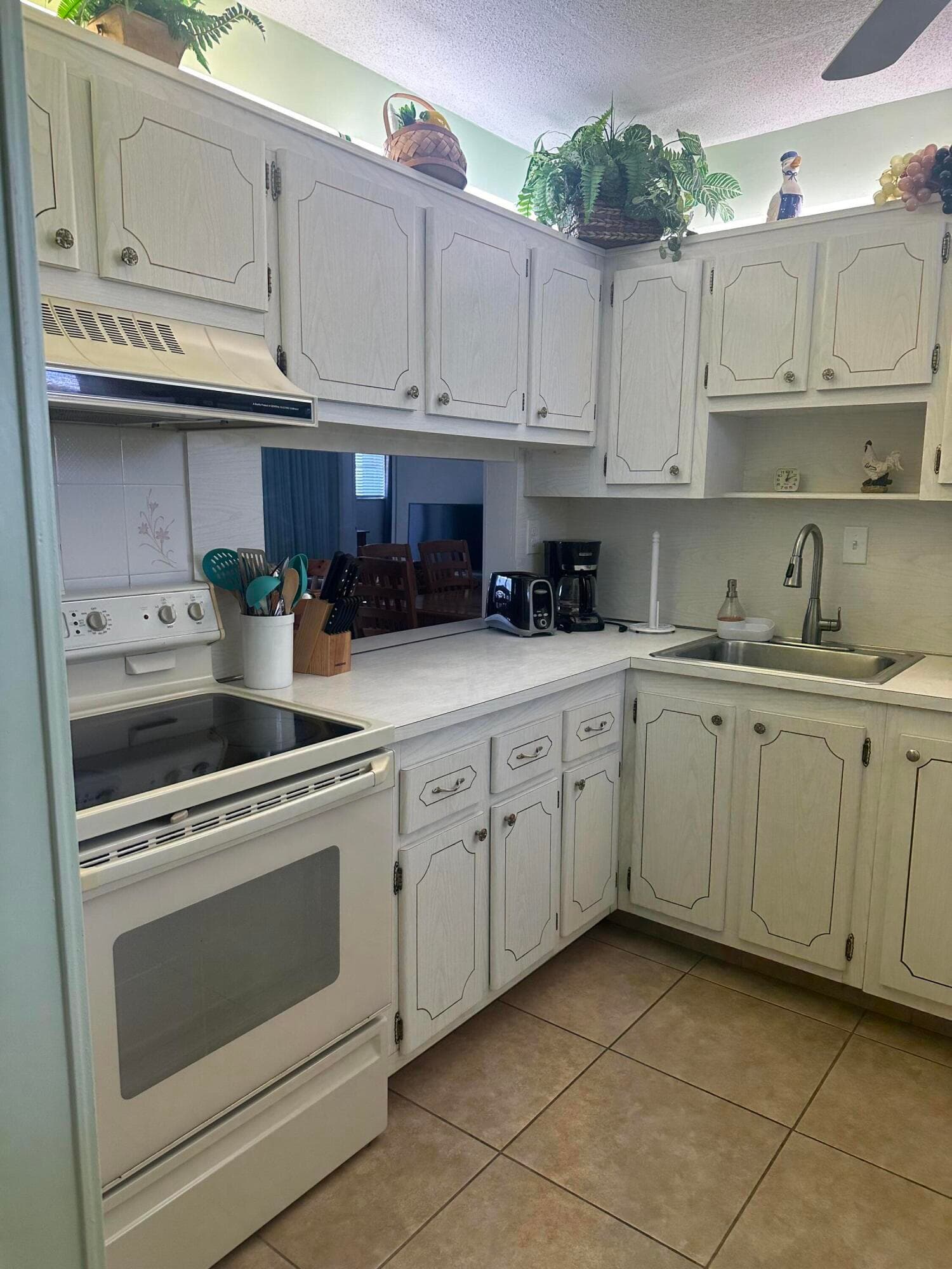 2812 S Garden Dr S 304, Lake Worth, FL 33461 — photo 12 of 28