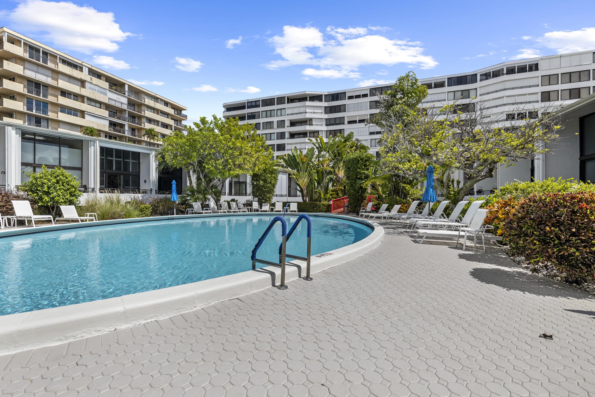 3589 S Ocean Boulevard 306, South Palm Beach, FL 33480 — photo 30 of 44