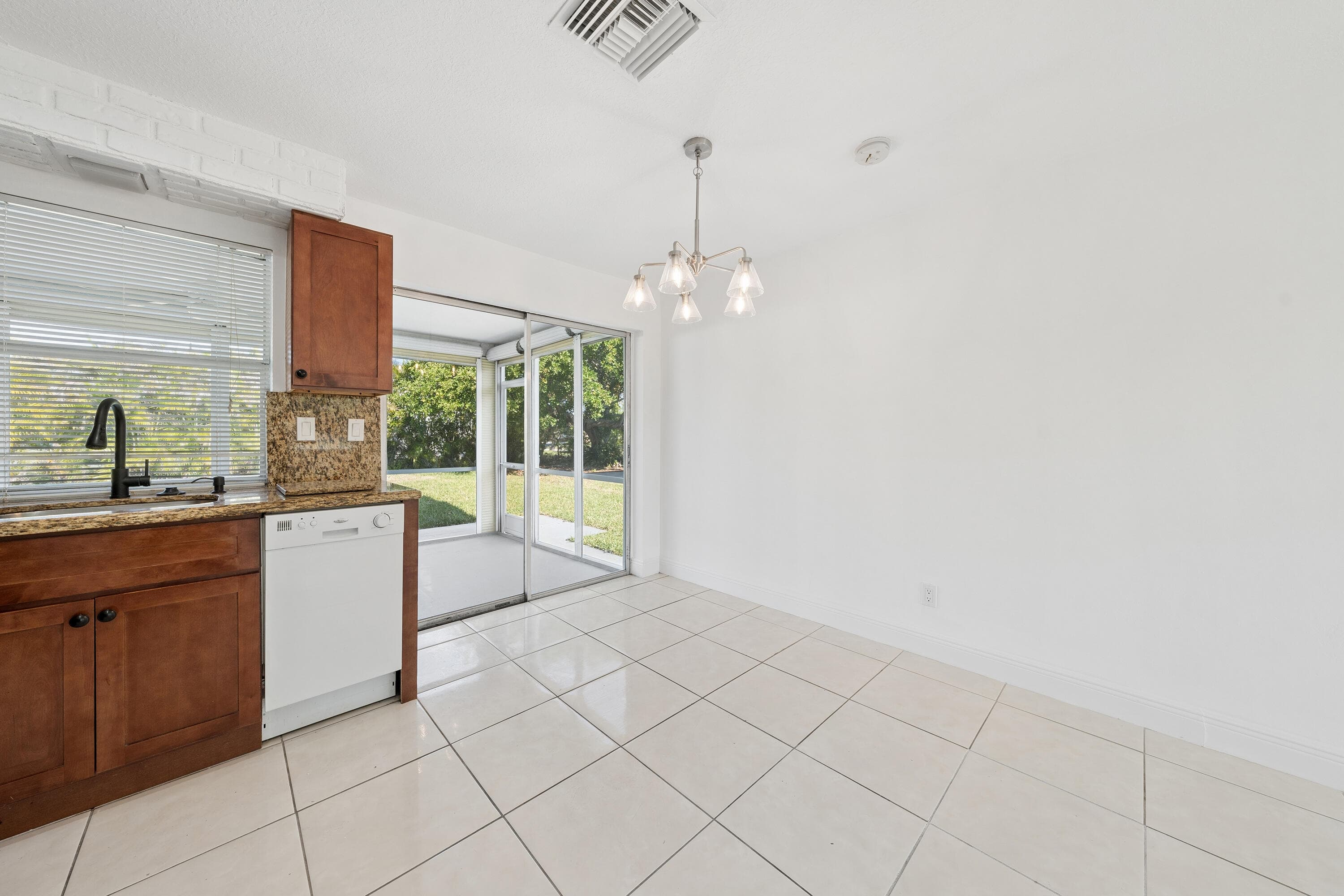 8107 NW 96th Avenue, Tamarac, FL 33321 — photo 9 of 23