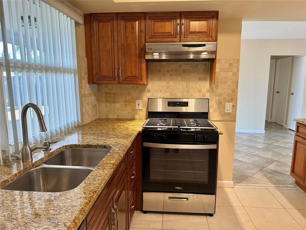11741 NW 30th Place, Sunrise, FL 33323 — photo 1 of 21