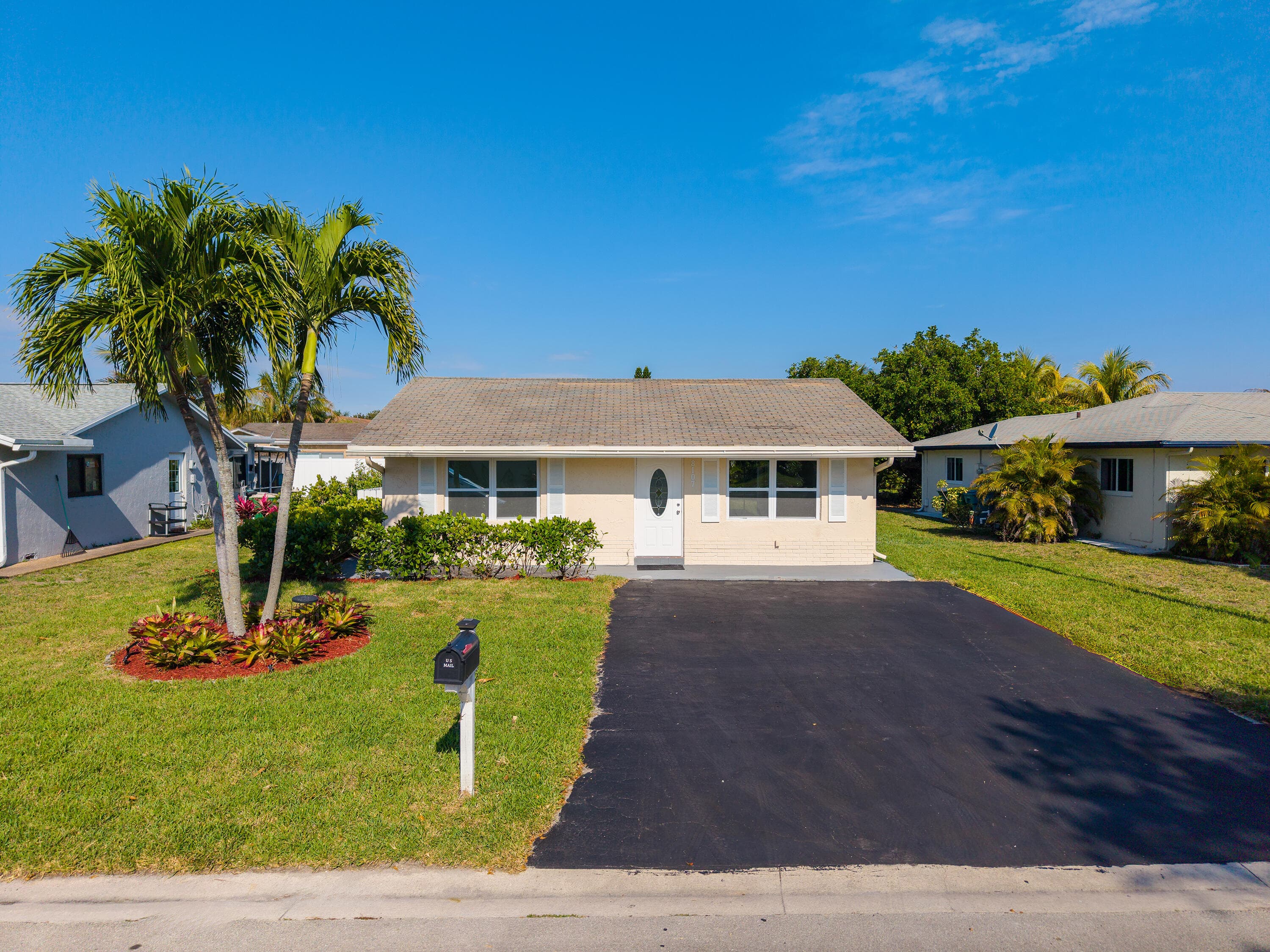 8107 NW 96th Avenue, Tamarac, FL 33321 — photo 1 of 23