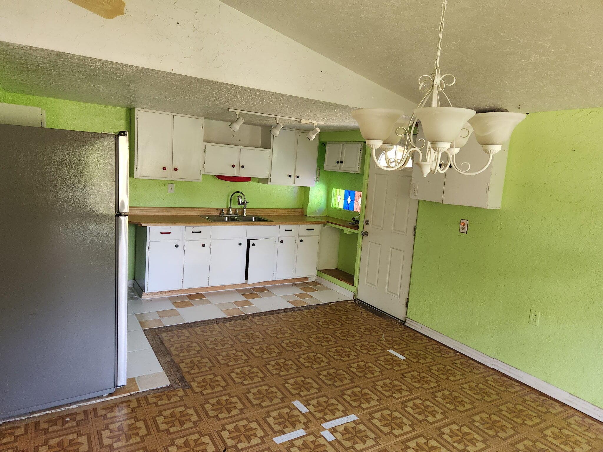 2319 S Summerlin Avenue, Sanford, FL 32771 — photo 5 of 9