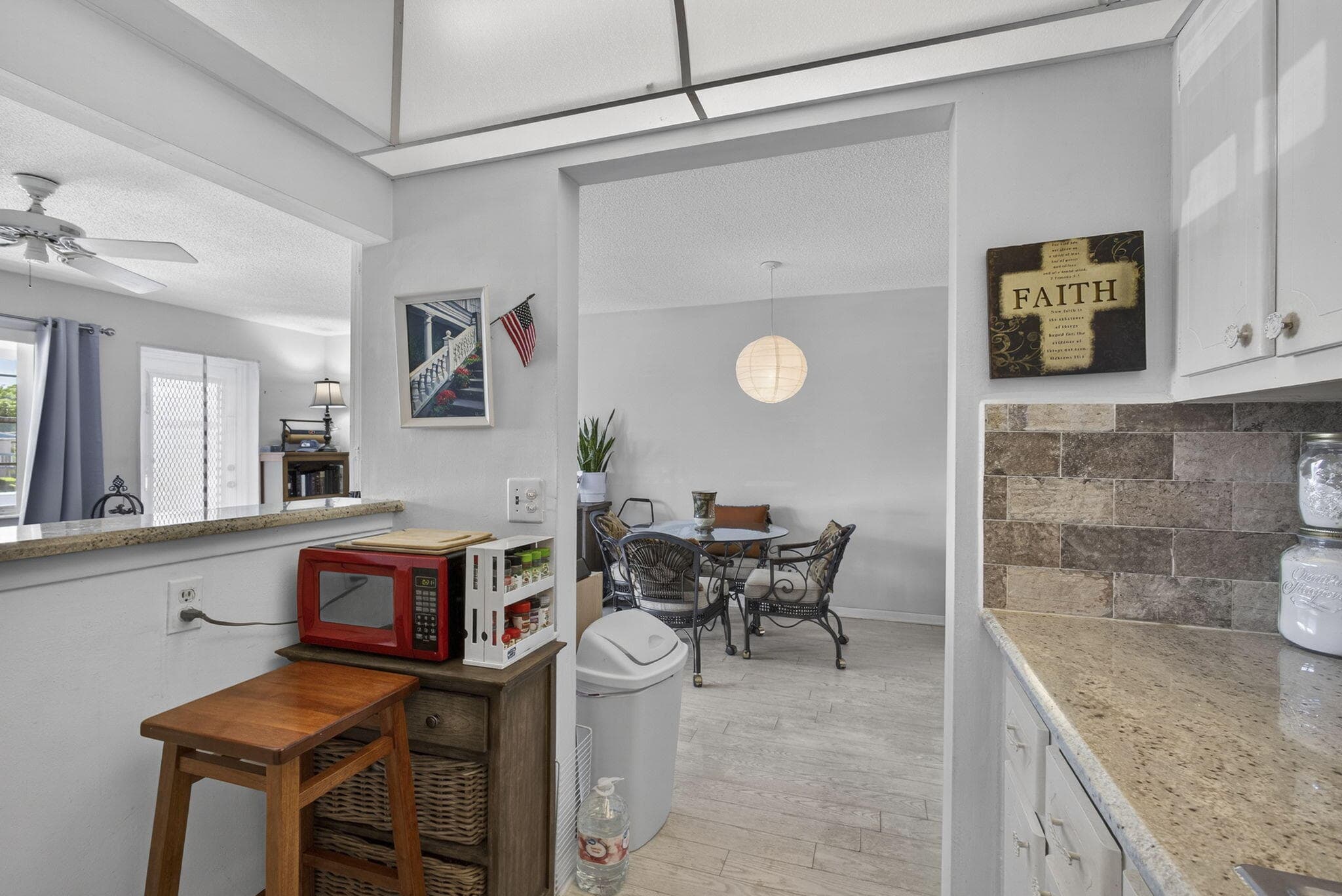 106 Camden E, West Palm Beach, FL 33417 — photo 17 of 54