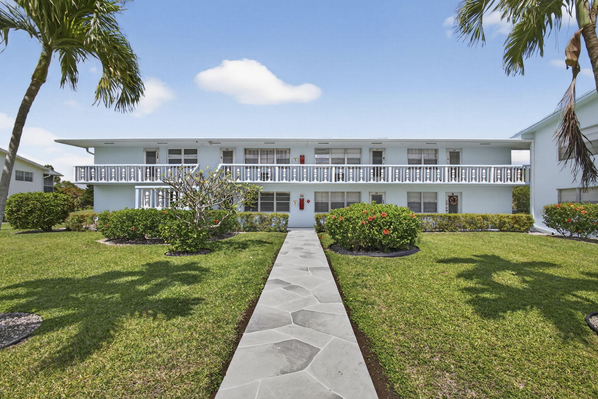 106 Camden E, West Palm Beach, FL 33417 — photo 3 of 54