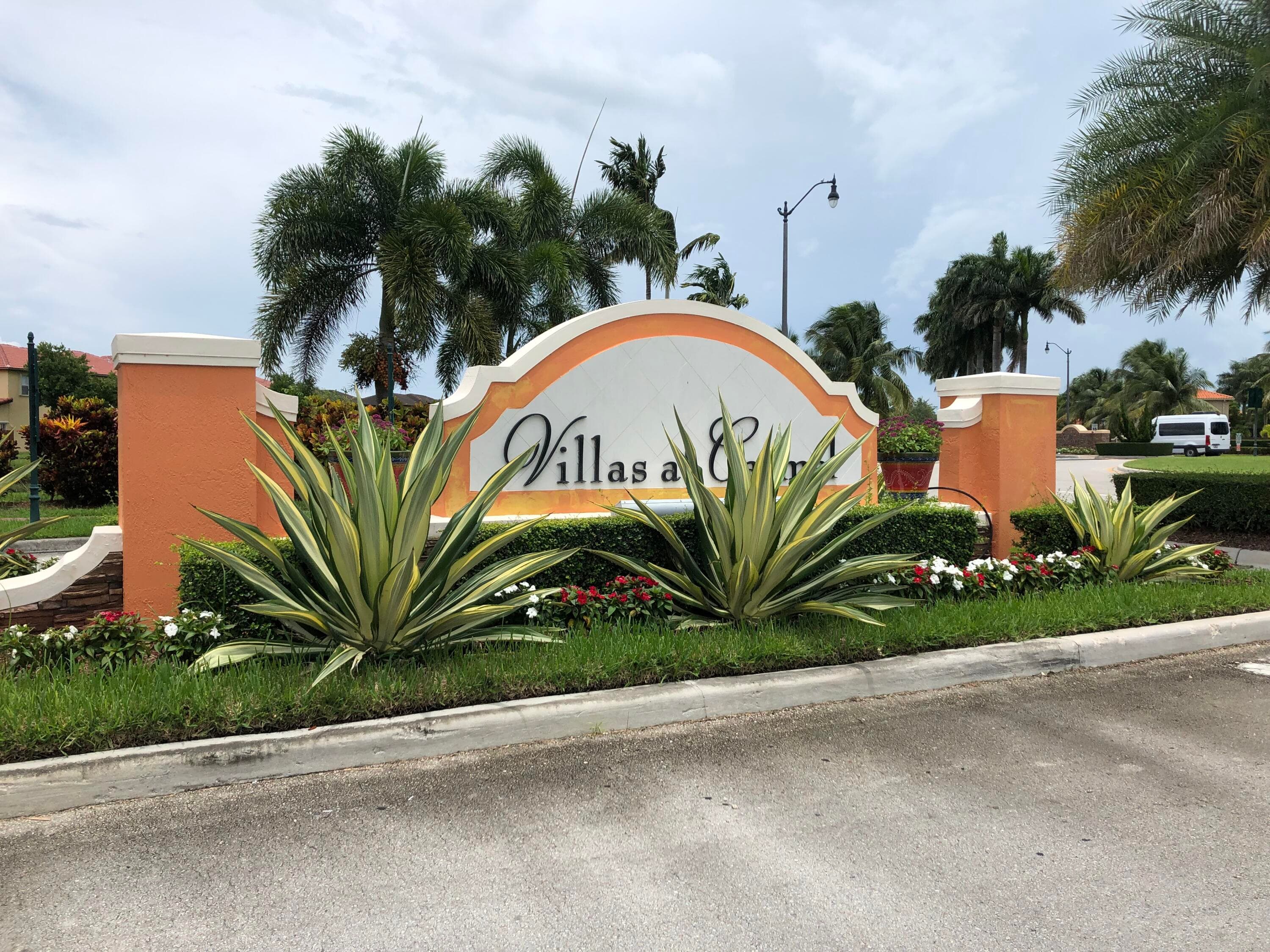 1575 NE 33rd Avenue Unit 105, Homestead, FL 33033 — photo 2 of 40