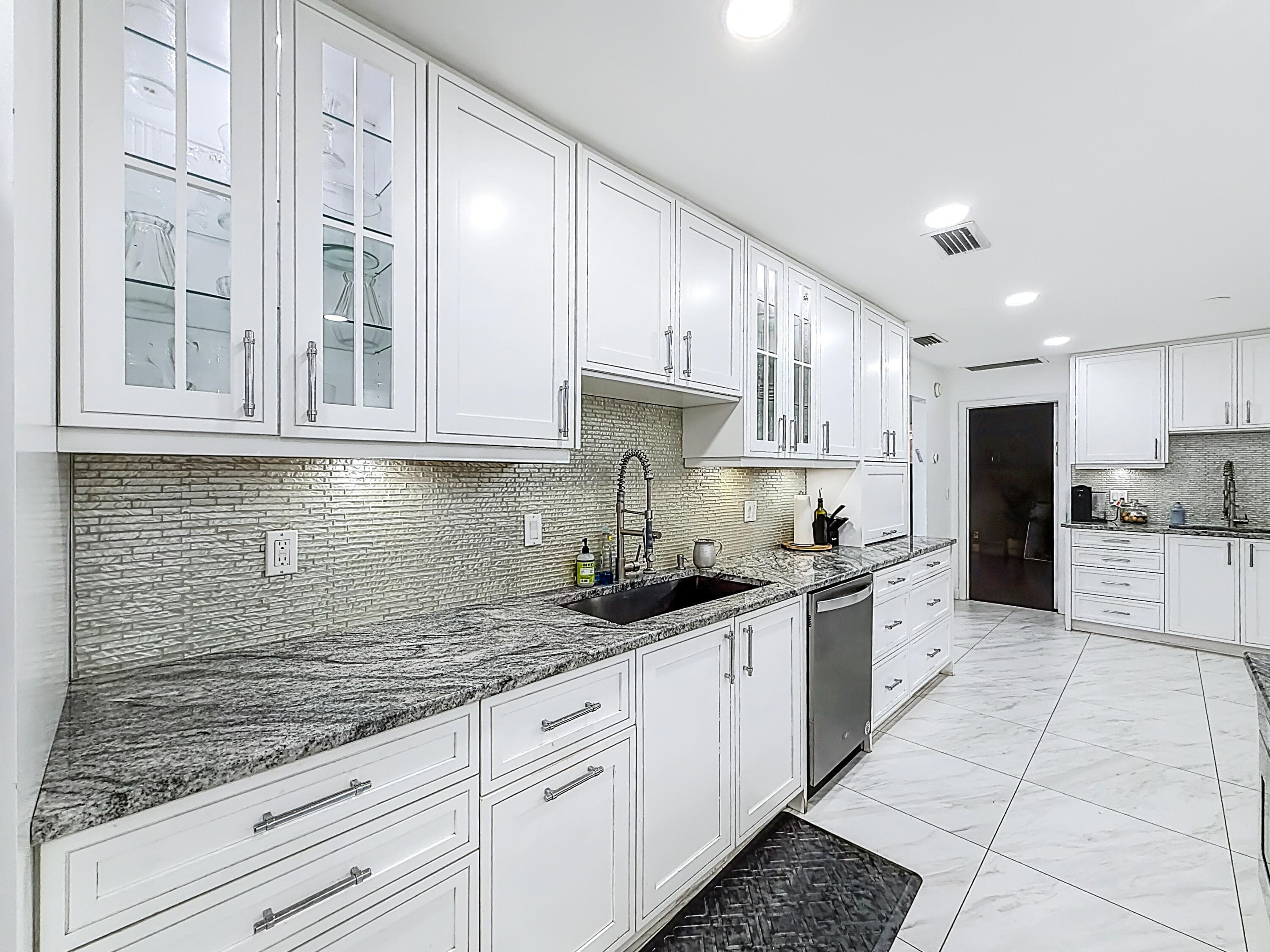 9990 NW 38th Street, Coral Springs, FL 33065 — photo 11 of 50