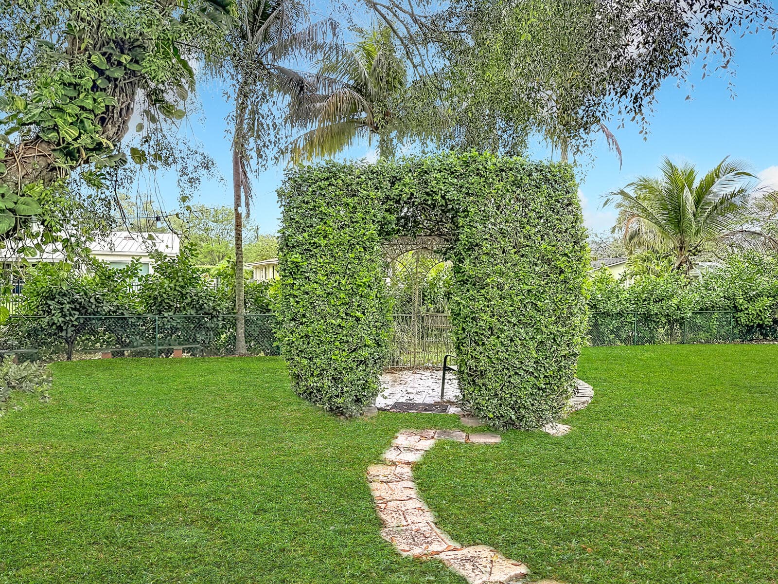 9990 NW 38th Street, Coral Springs, FL 33065 — photo 38 of 50