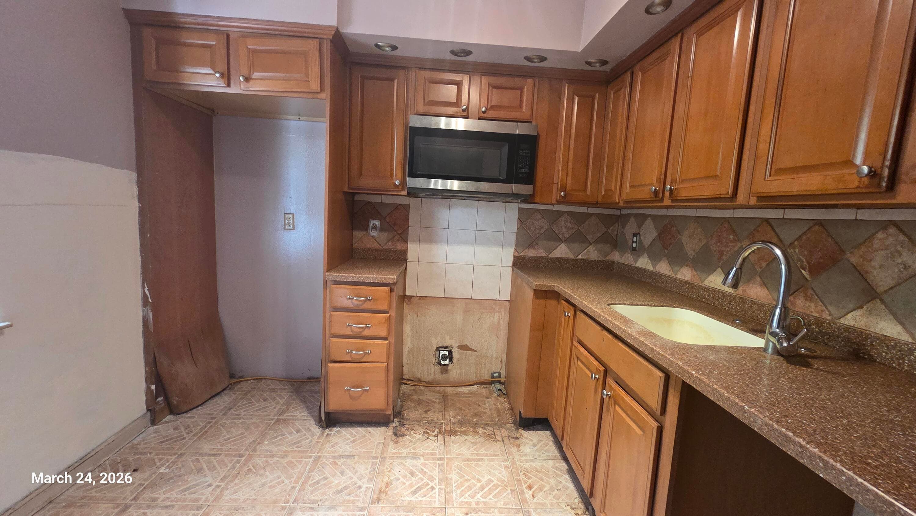 2801 Somerset Drive 101, Lauderdale Lakes, FL 33311 — photo 2 of 8