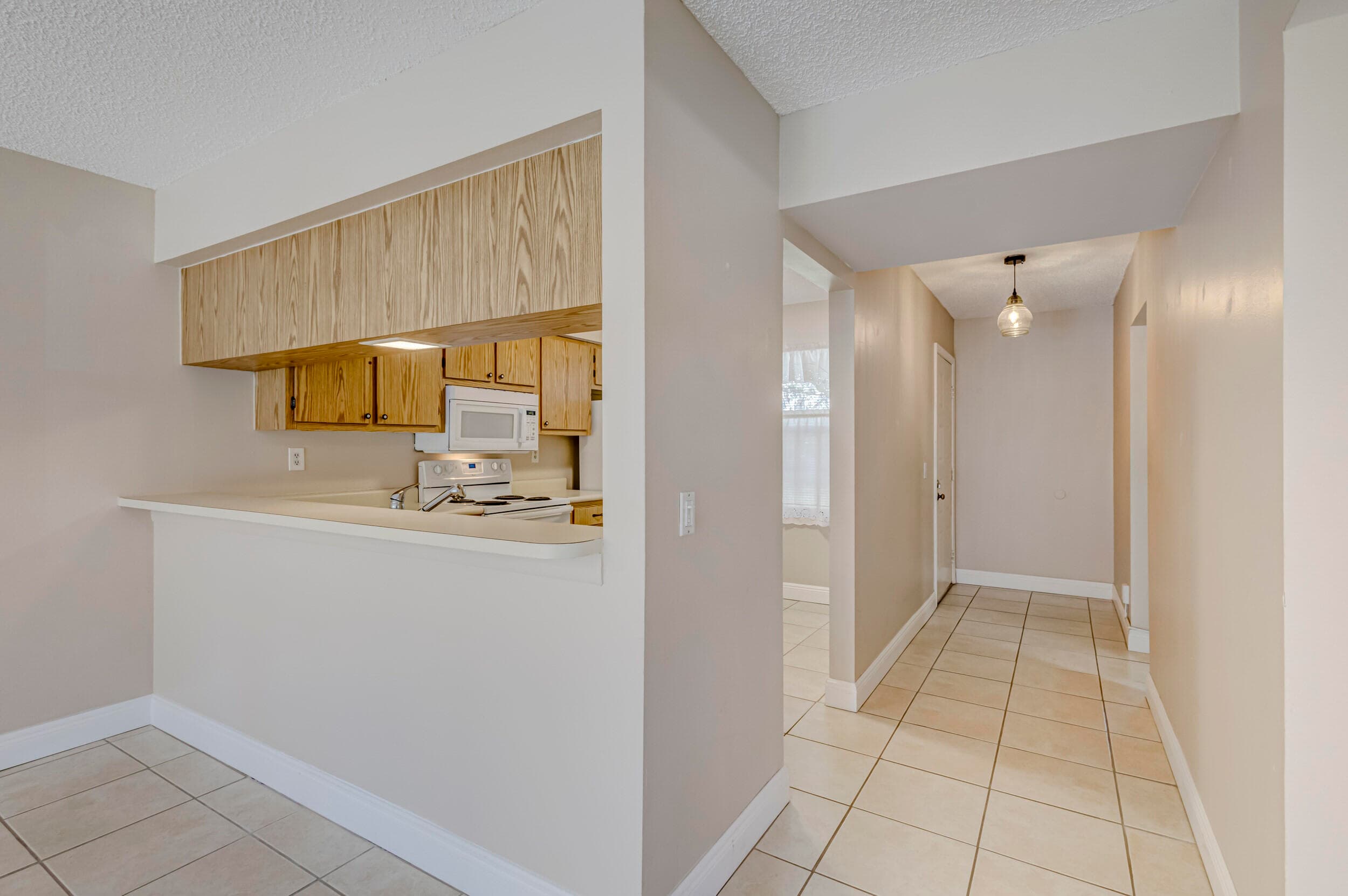 601 Sabal Ridge Circle A, Palm Beach Gardens, FL 33418 — photo 9 of 57