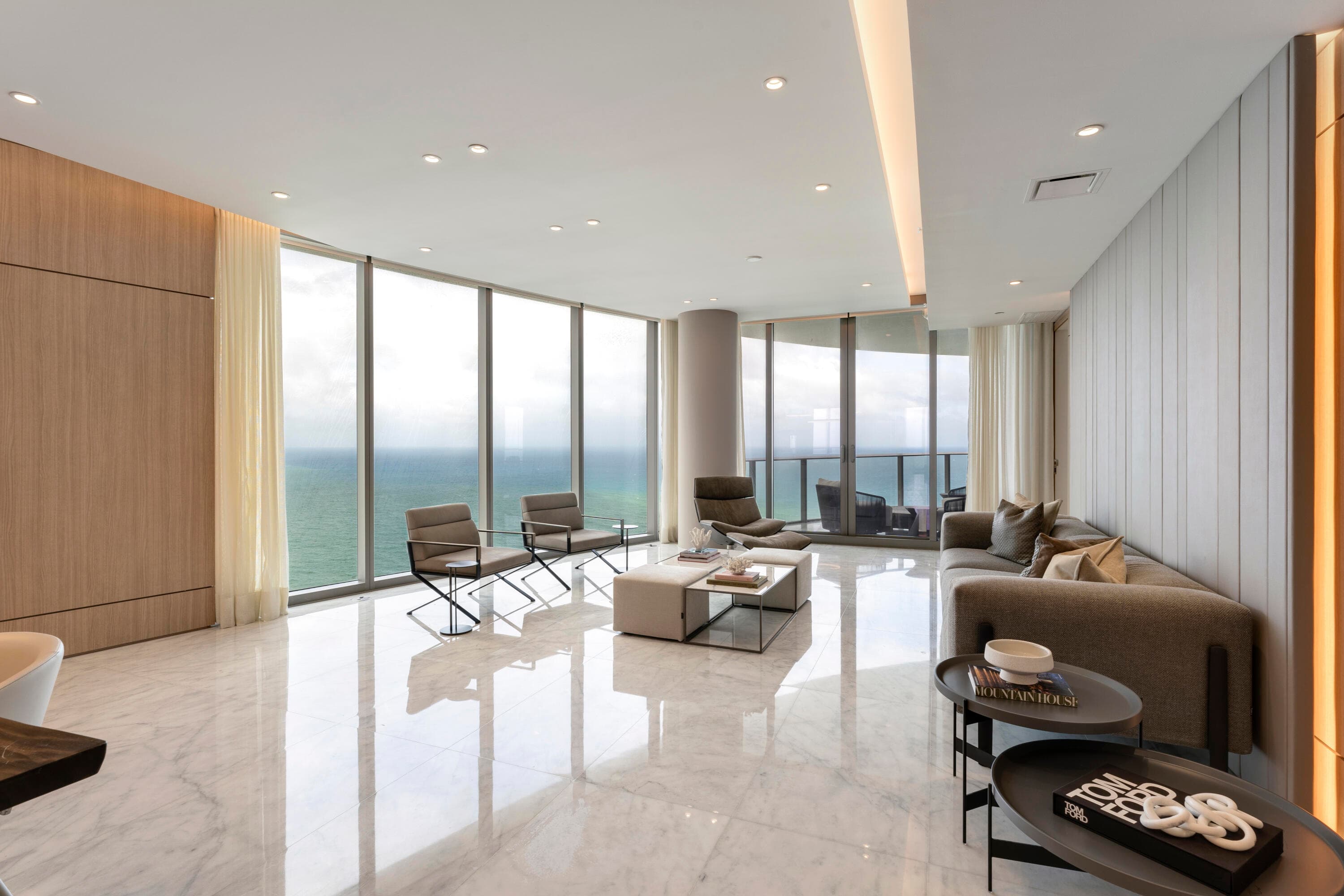 15701 Collins Avenue 3901, Sunny Isles Beach, FL 33160 — photo 1 of 36