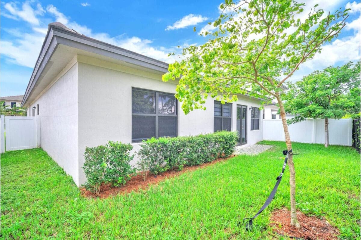 17451 SW 41st Street, Miramar, FL 33029 — photo 5 of 21