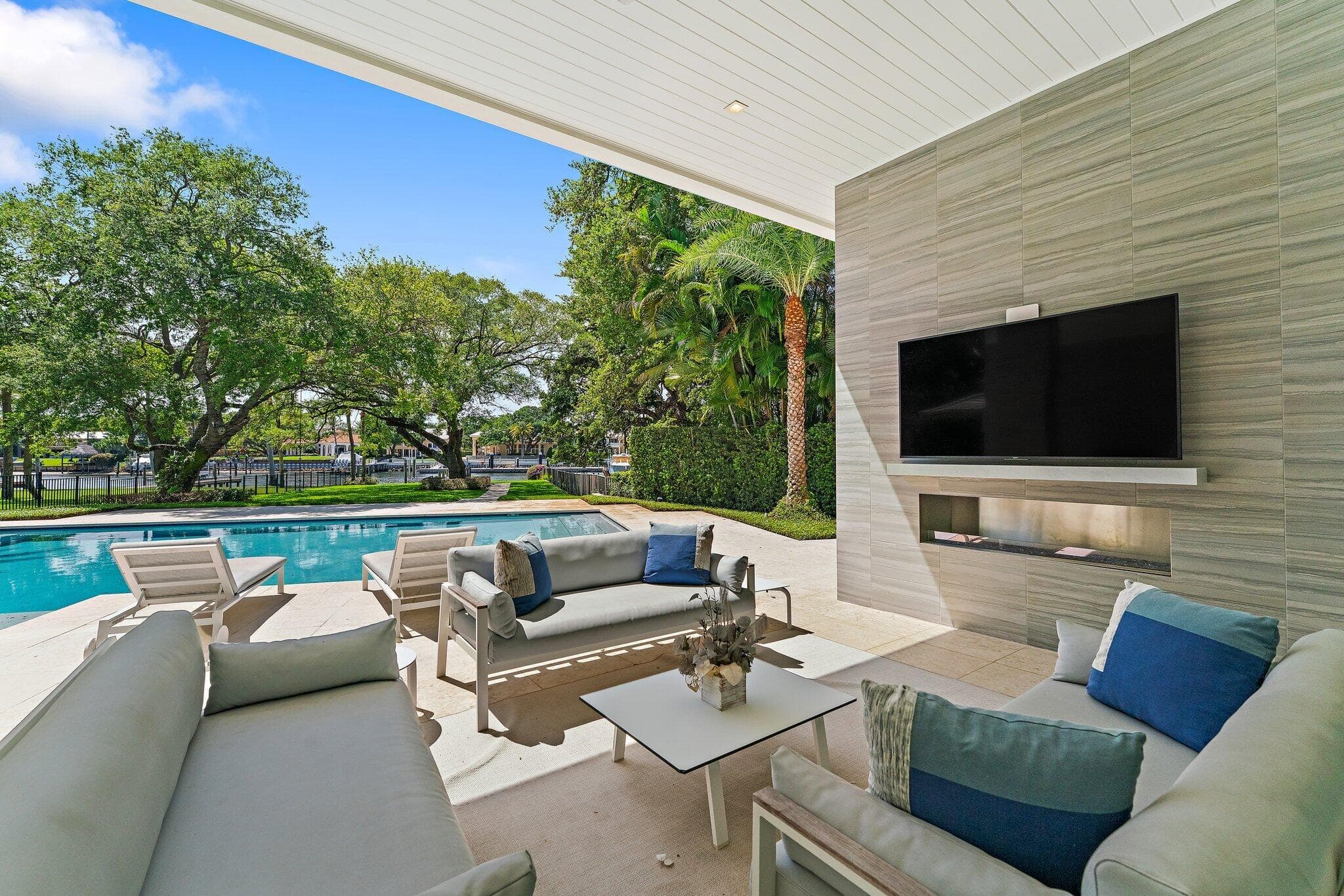 2162 Radnor Road, North Palm Beach, FL 33408 — photo 15 of 71