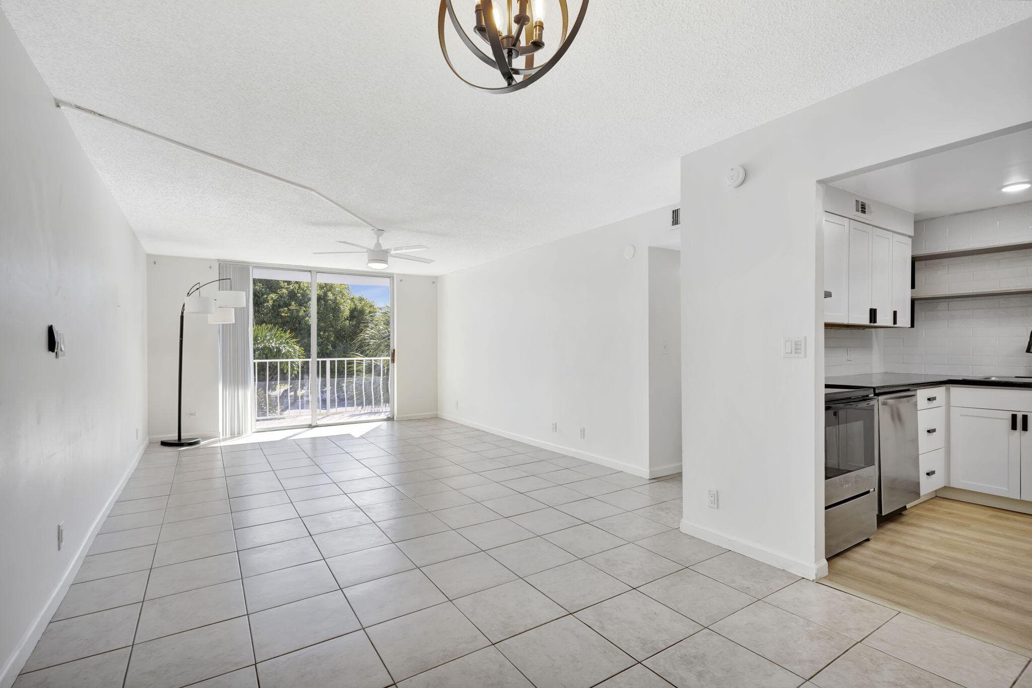 500 Executive Center Drive 3-j, West Palm Beach, FL 33401 — photo 2 of 75