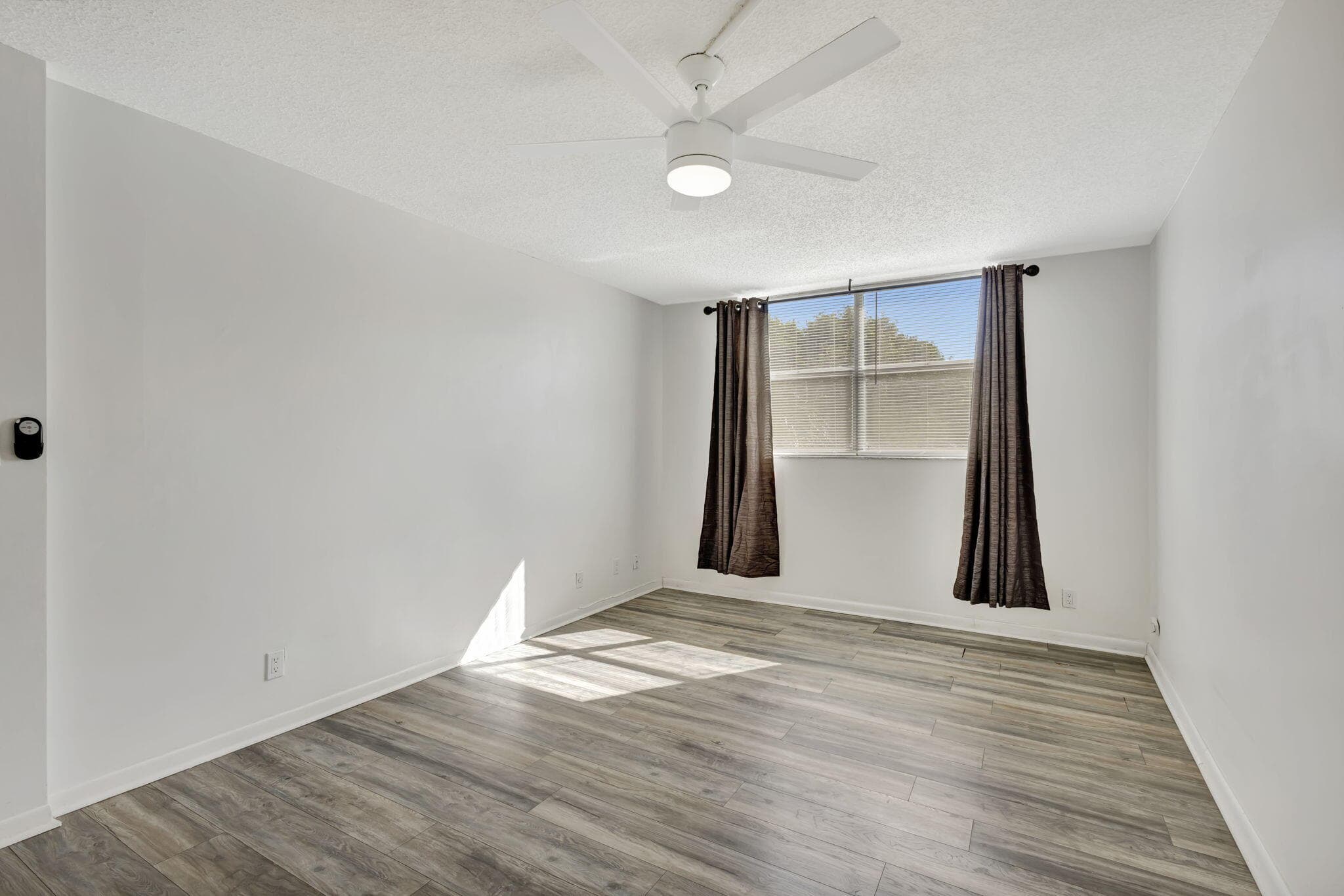 500 Executive Center Drive 3-j, West Palm Beach, FL 33401 — photo 18 of 75
