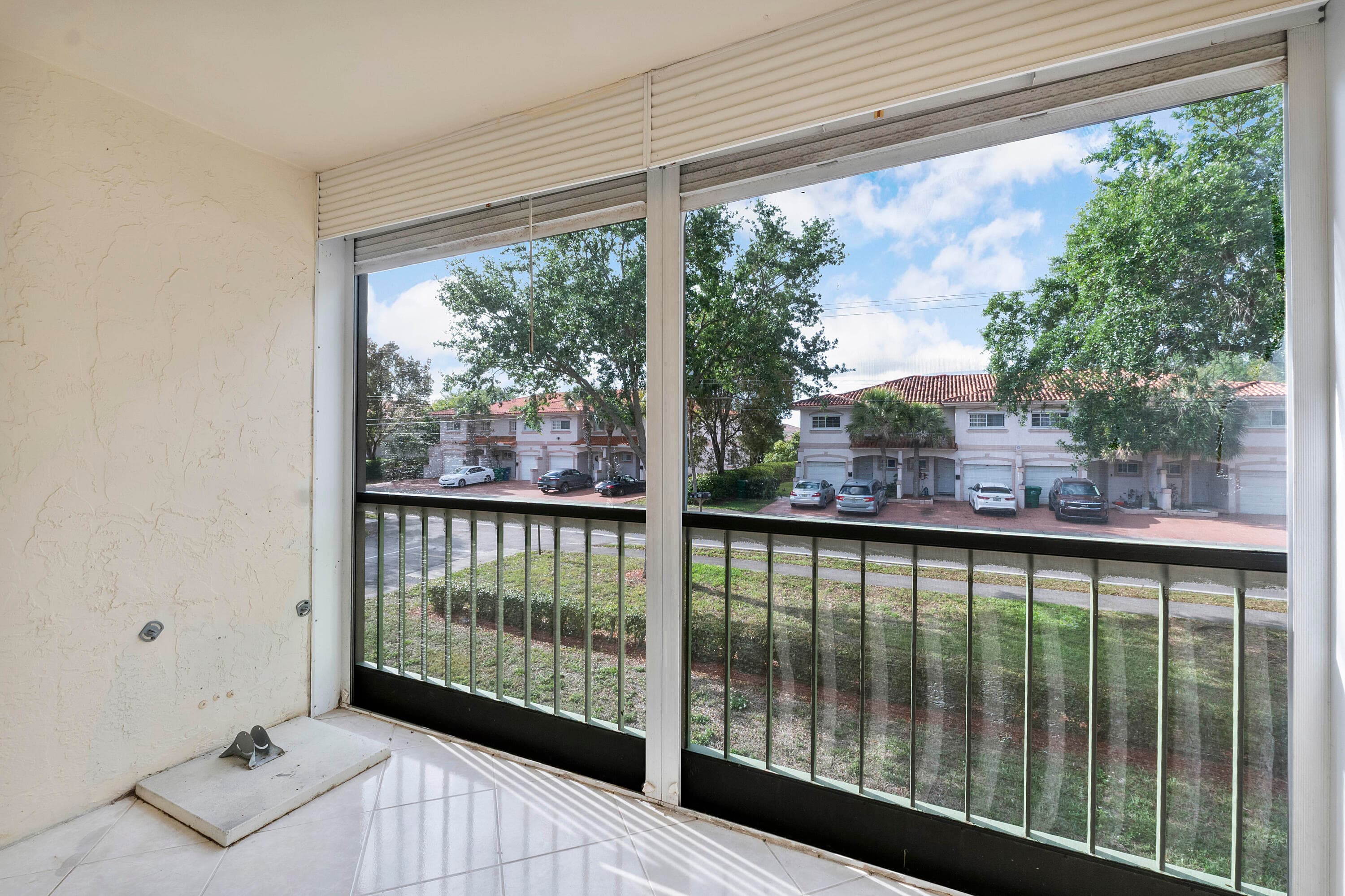 4148 NW 90th Avenue 201, Coral Springs, FL 33065 — photo 15 of 16
