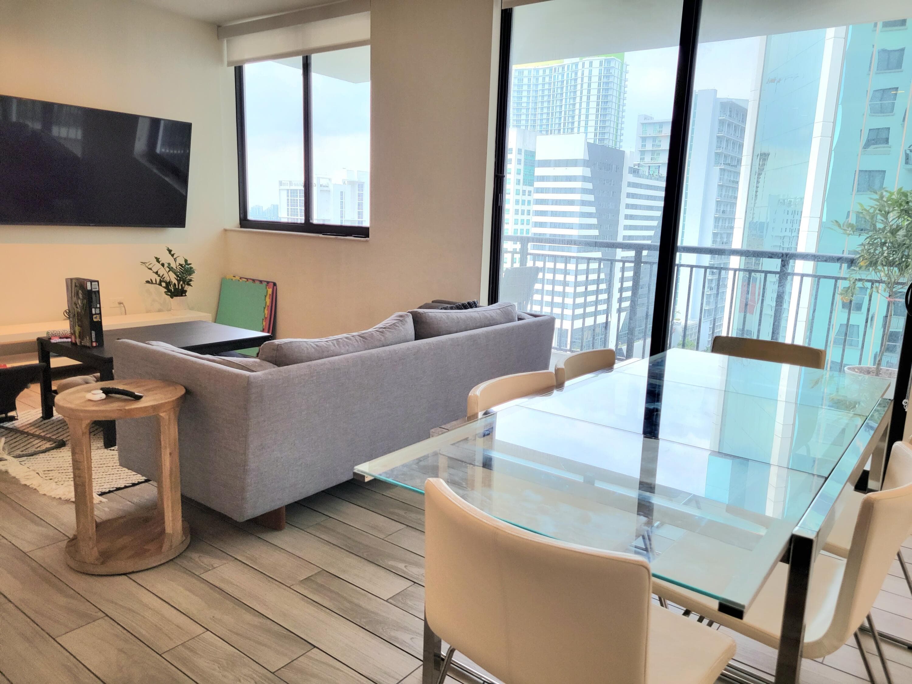 999 SW 1st Avenue 1914, Miami, FL 33130 — photo 4 of 25