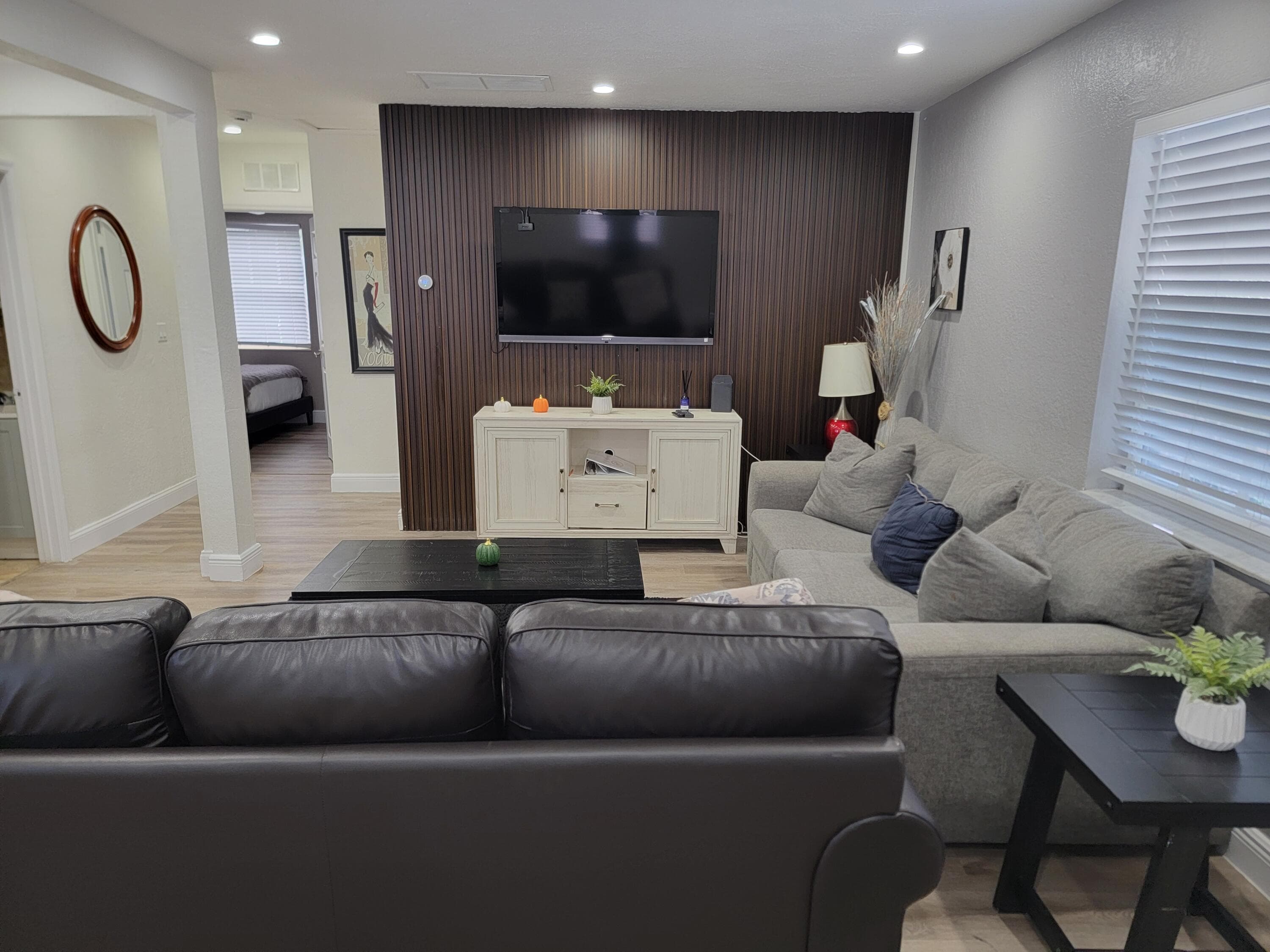 1600 NW 2nd Avenue, Fort Lauderdale, FL 33311 — photo 9 of 48