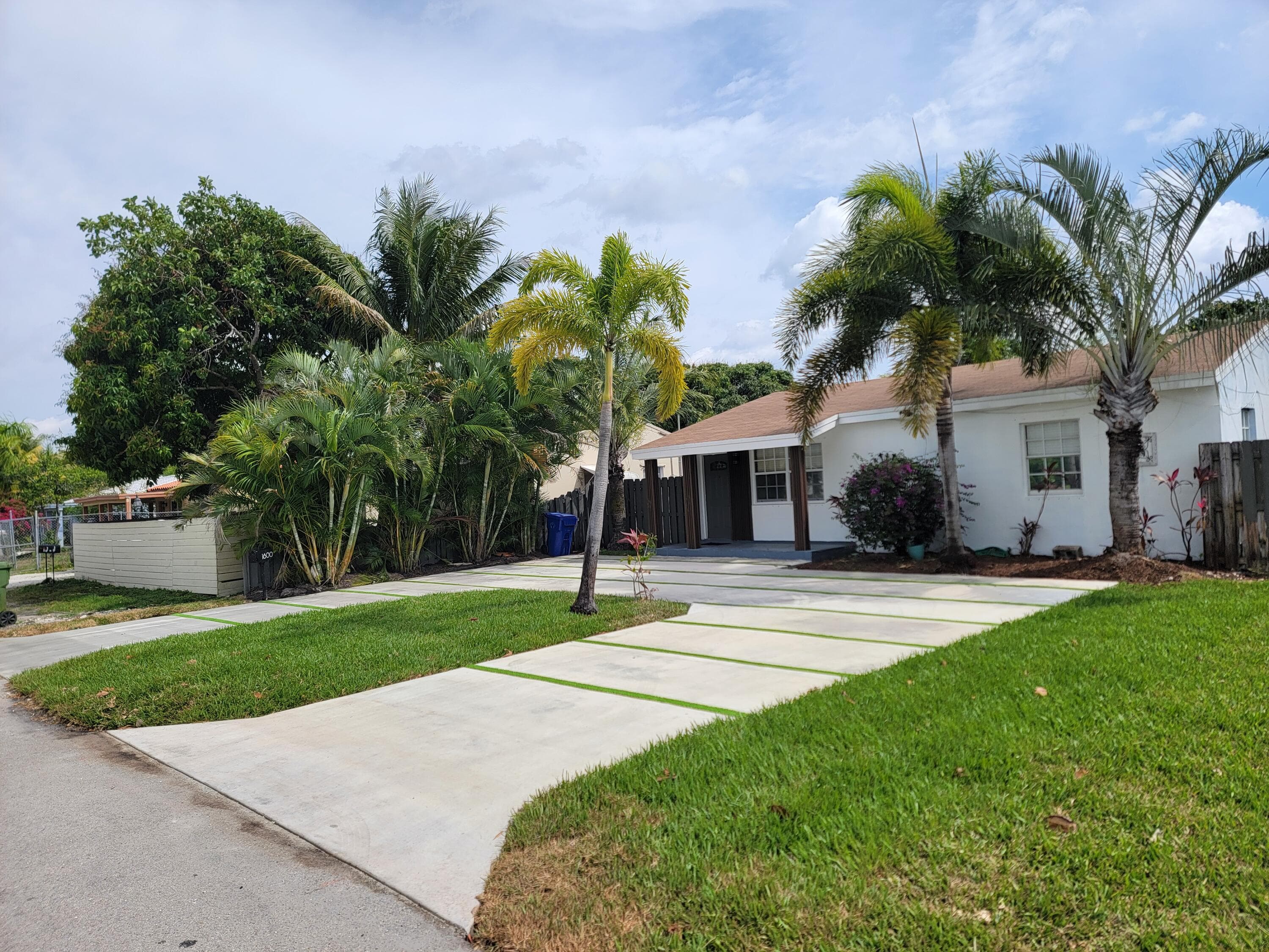 1600 NW 2nd Avenue, Fort Lauderdale, FL 33311 — photo 1 of 48