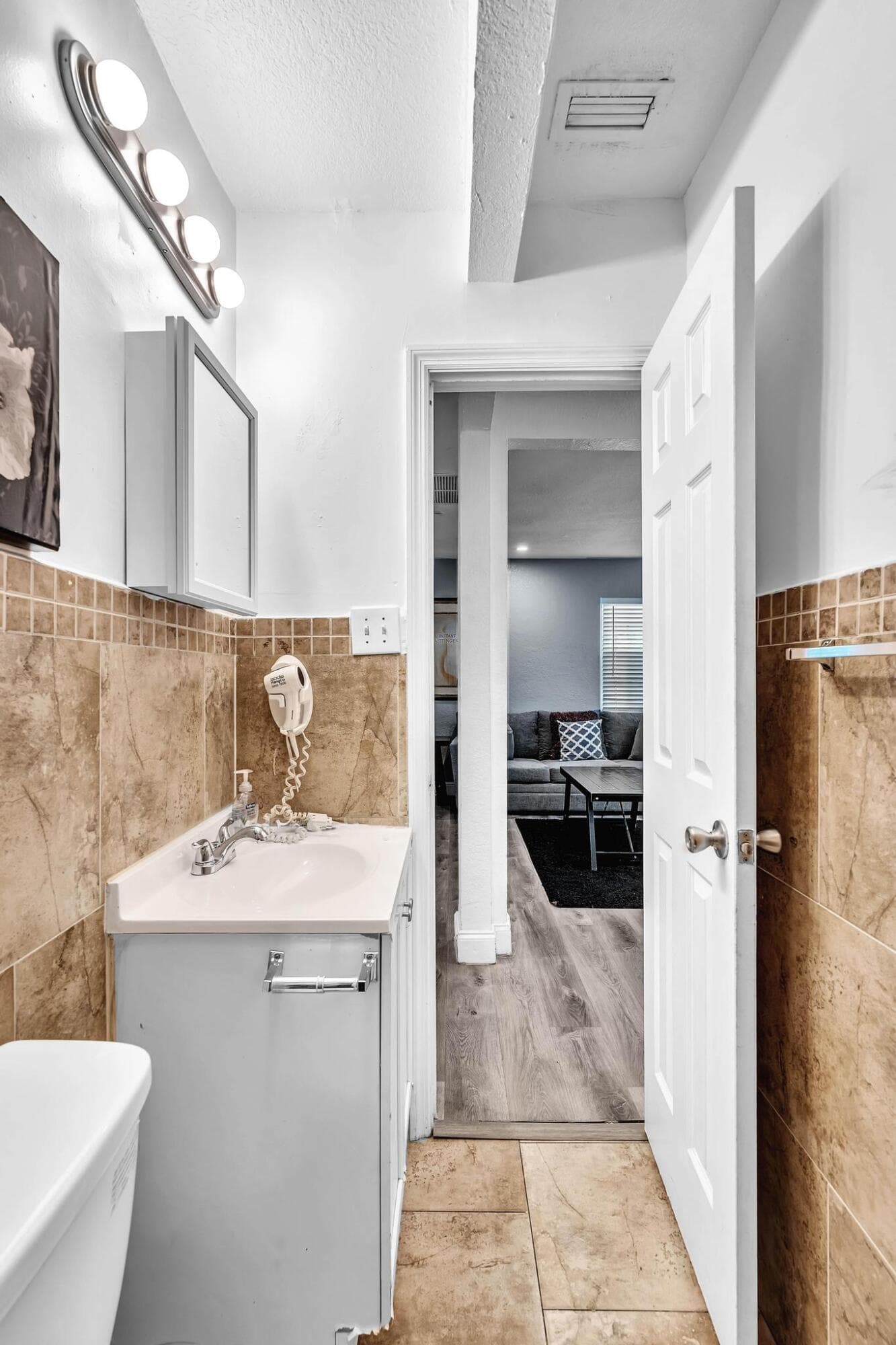 1600 NW 2nd Avenue, Fort Lauderdale, FL 33311 — photo 24 of 48