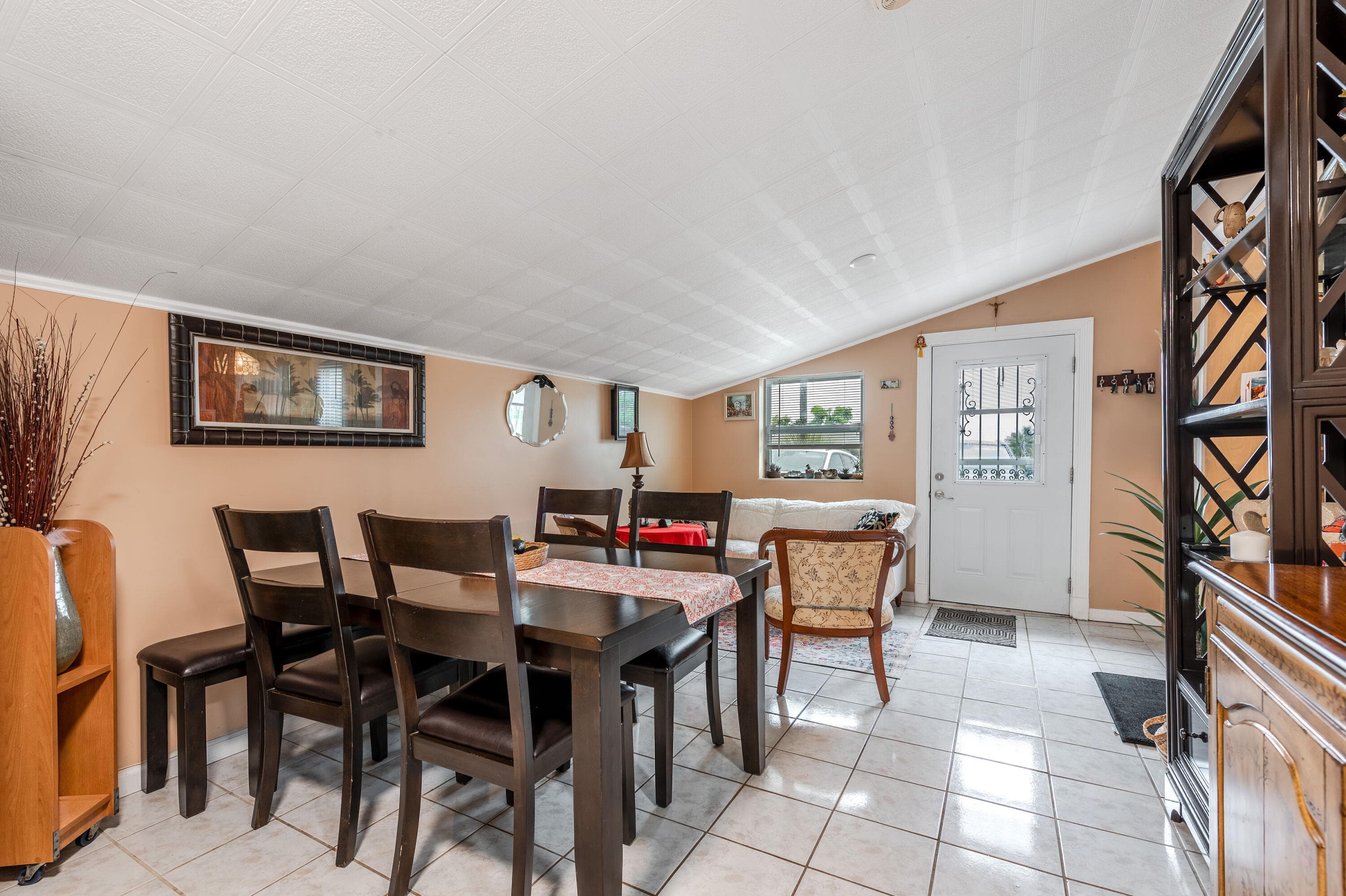 7111 Washington Avenue, Lake Worth, FL 33462 — photo 4 of 28