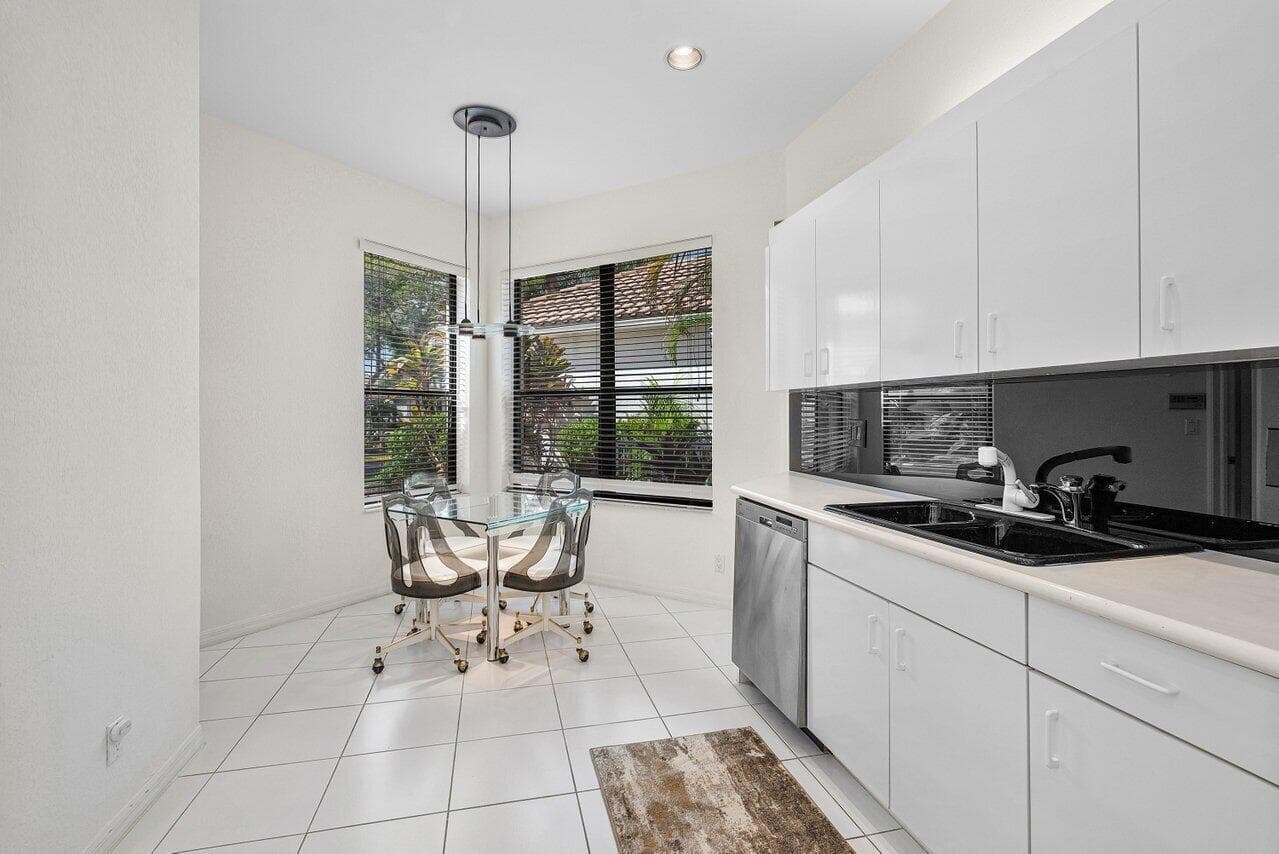 17099 Ryton Lane, Boca Raton, FL 33496 — photo 4 of 52