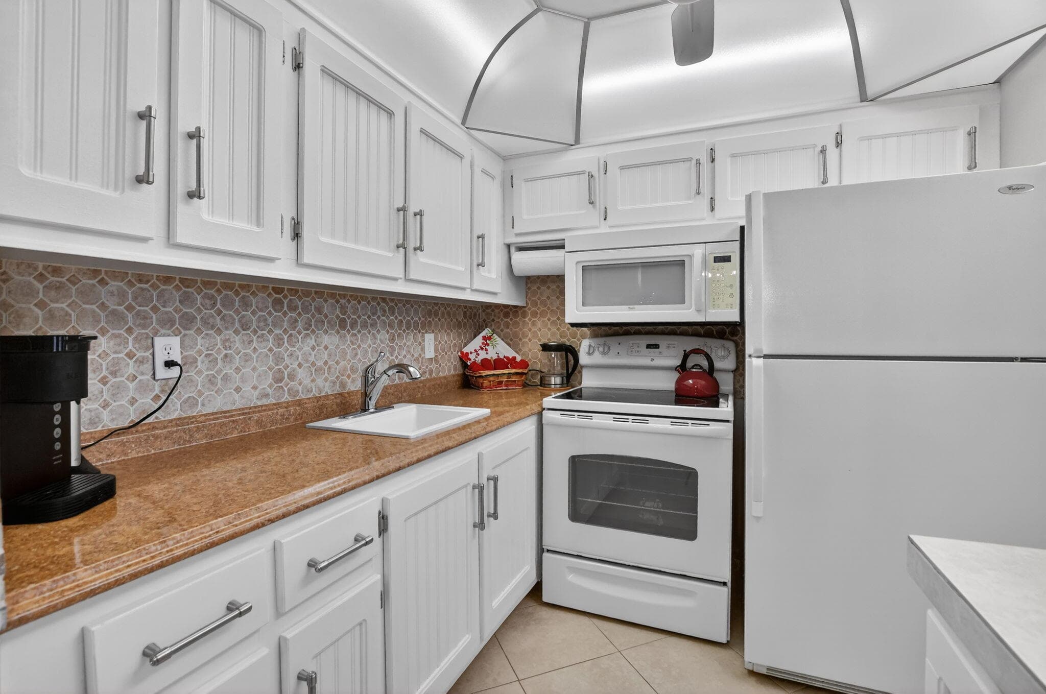 2010 N Farnham N, Deerfield Beach, FL 33442 — photo 12 of 83