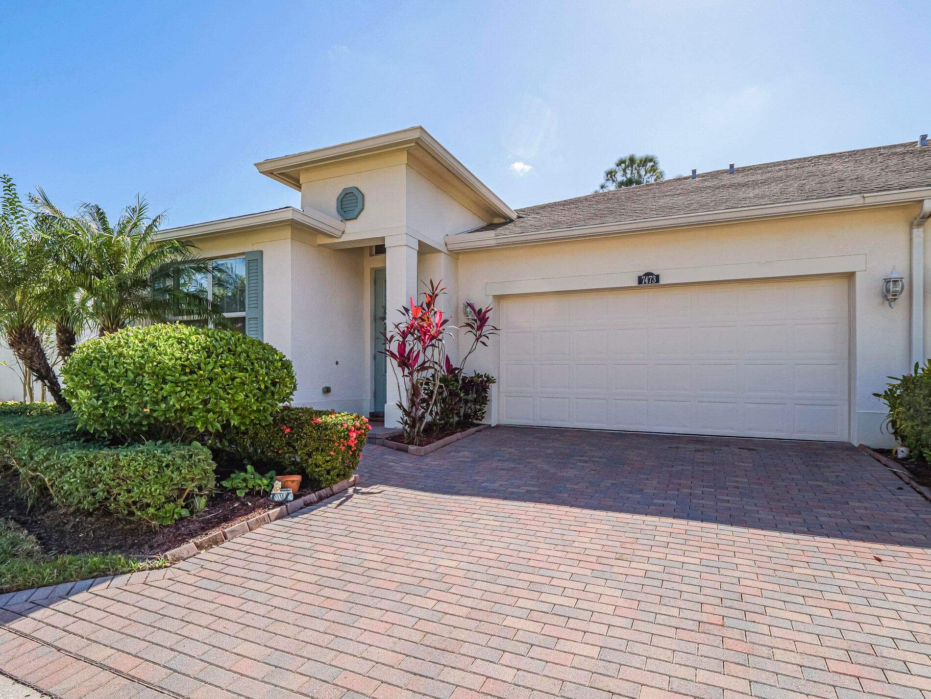 7473 White Oak Lane, Vero Beach, FL 32966 — photo 2 of 37