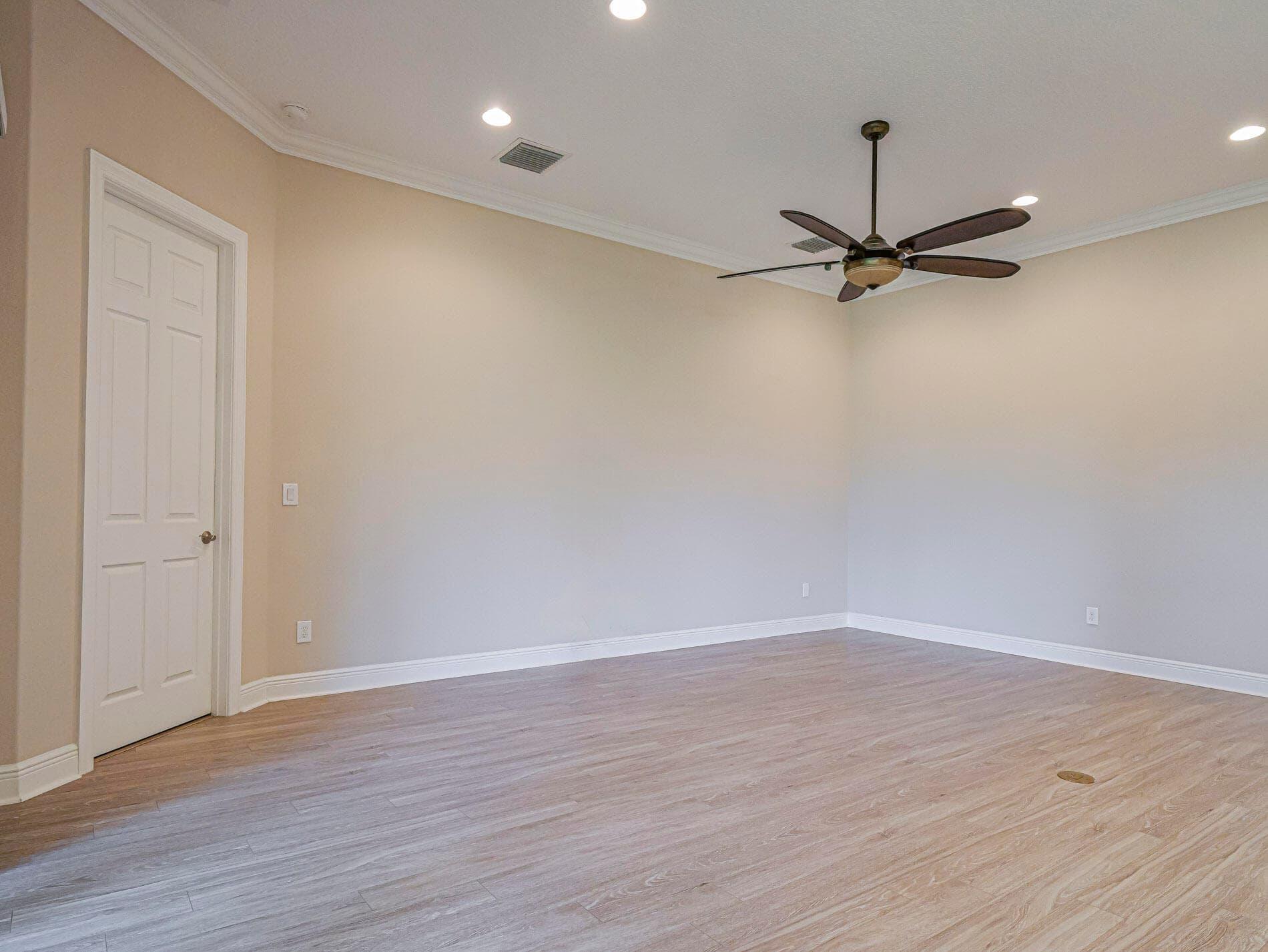 7473 White Oak Lane, Vero Beach, FL 32966 — photo 8 of 37