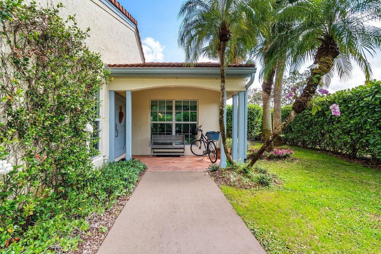 2320 Las Casitas Drive, Wellington, FL 33414 — photo 1 of 24