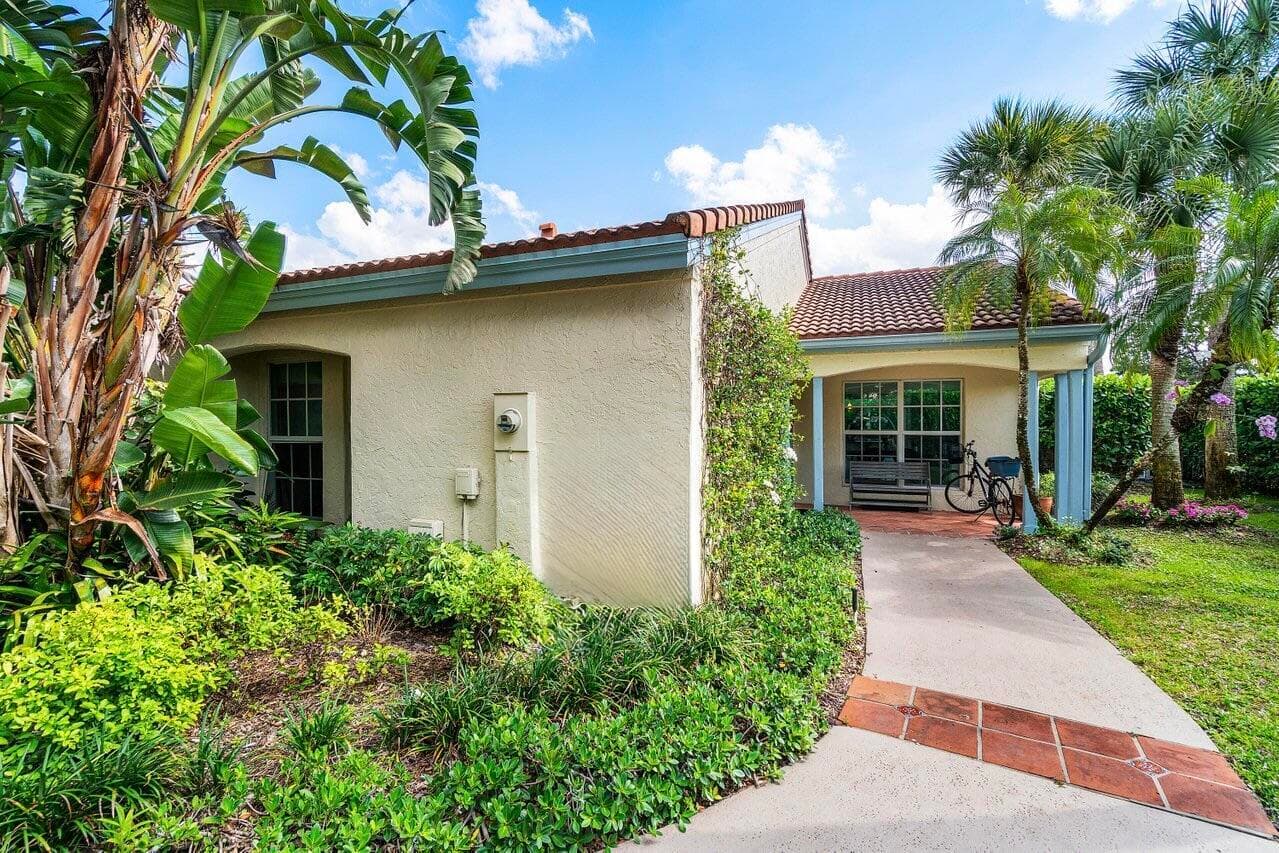 2320 Las Casitas Drive, Wellington, FL 33414 — photo 23 of 24