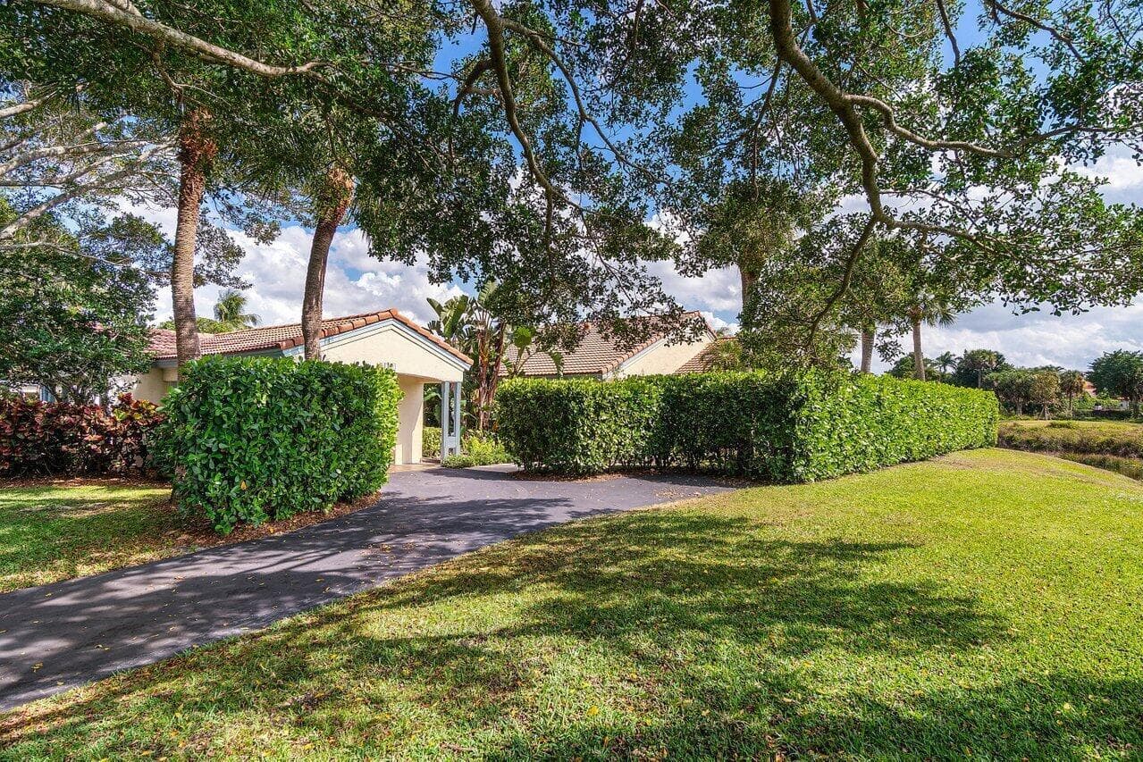 2320 Las Casitas Drive, Wellington, FL 33414 — photo 24 of 24