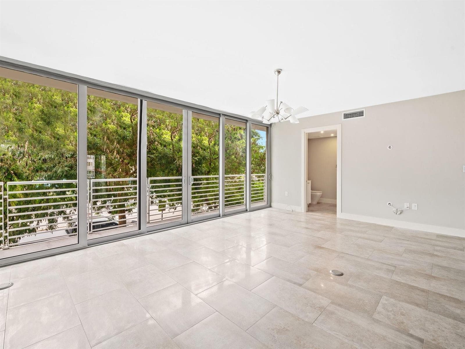 133 Isle Of Venice Drive 201, Fort Lauderdale, FL 33301 — photo 28 of 47