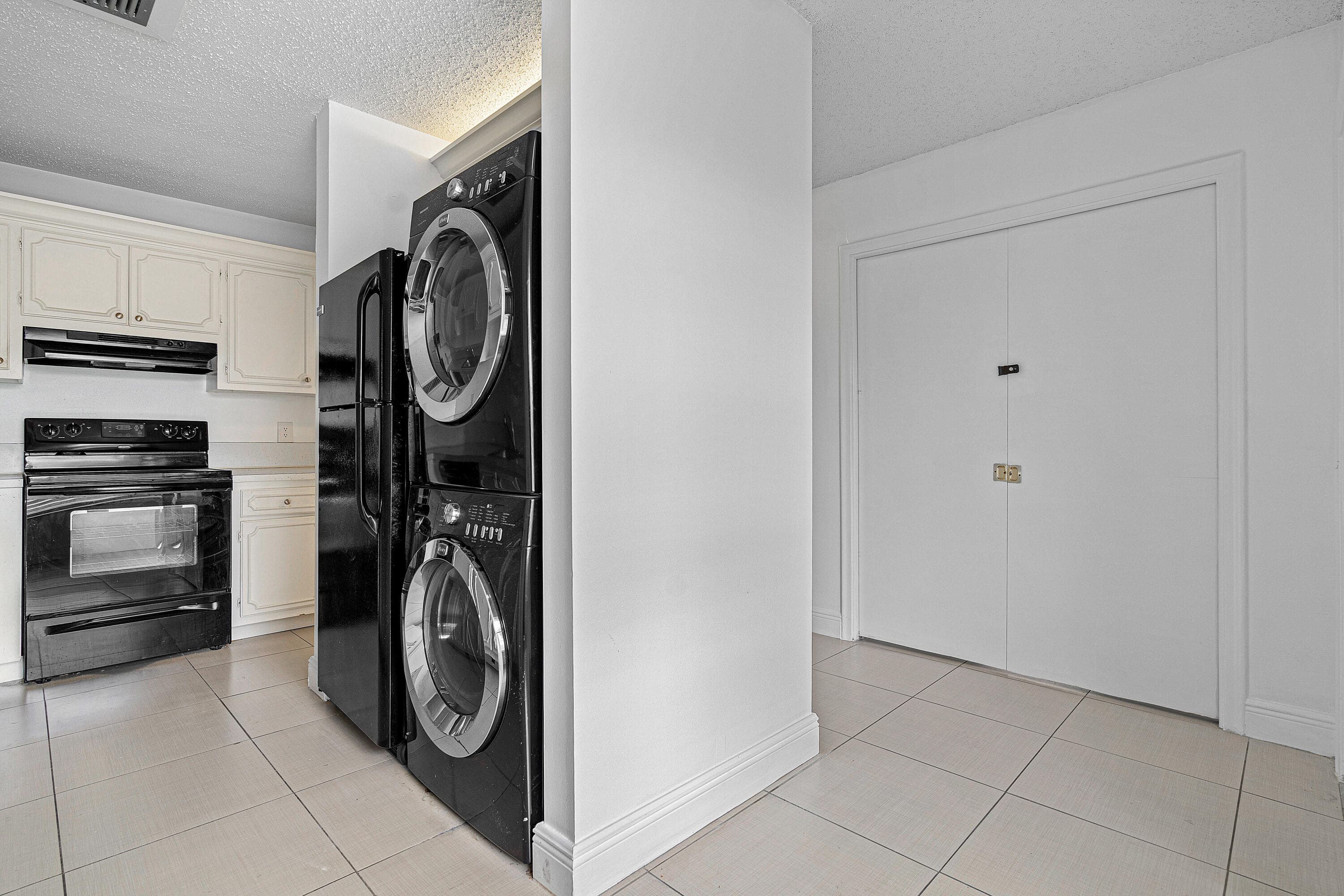1021 Flame Vine Avenue 104, Delray Beach, FL 33445 — photo 8 of 24