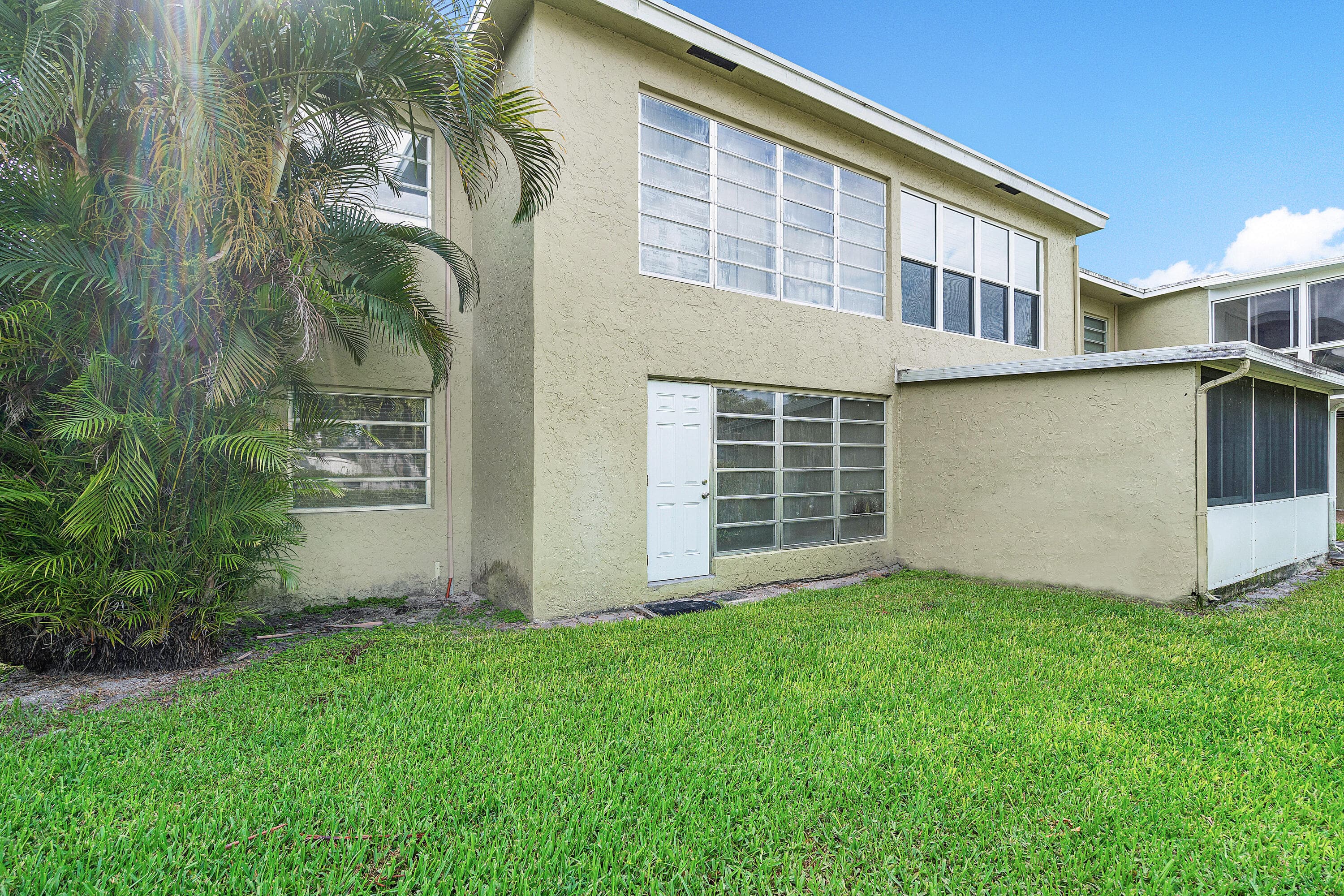 1021 Flame Vine Avenue 104, Delray Beach, FL 33445 — photo 22 of 24