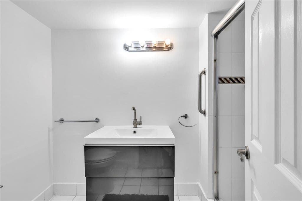 2750 NE 183rd Street 2202, Aventura, FL 33160 — photo 23 of 29