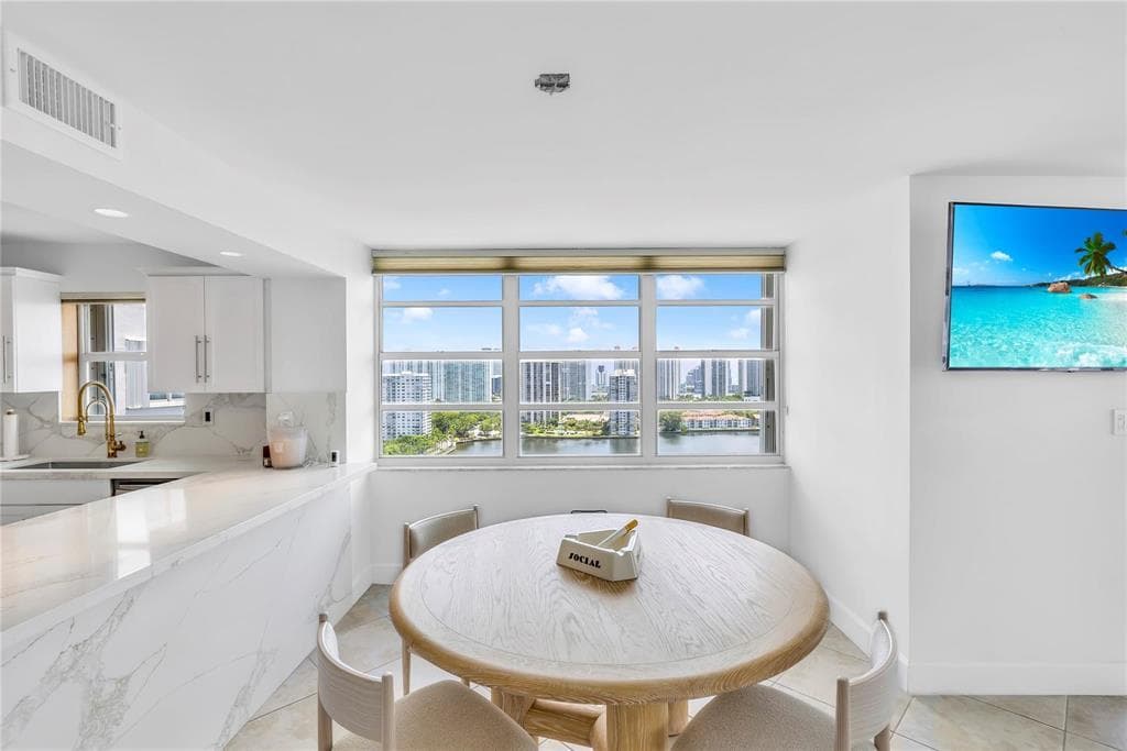2750 NE 183rd Street 2202, Aventura, FL 33160 — photo 12 of 29