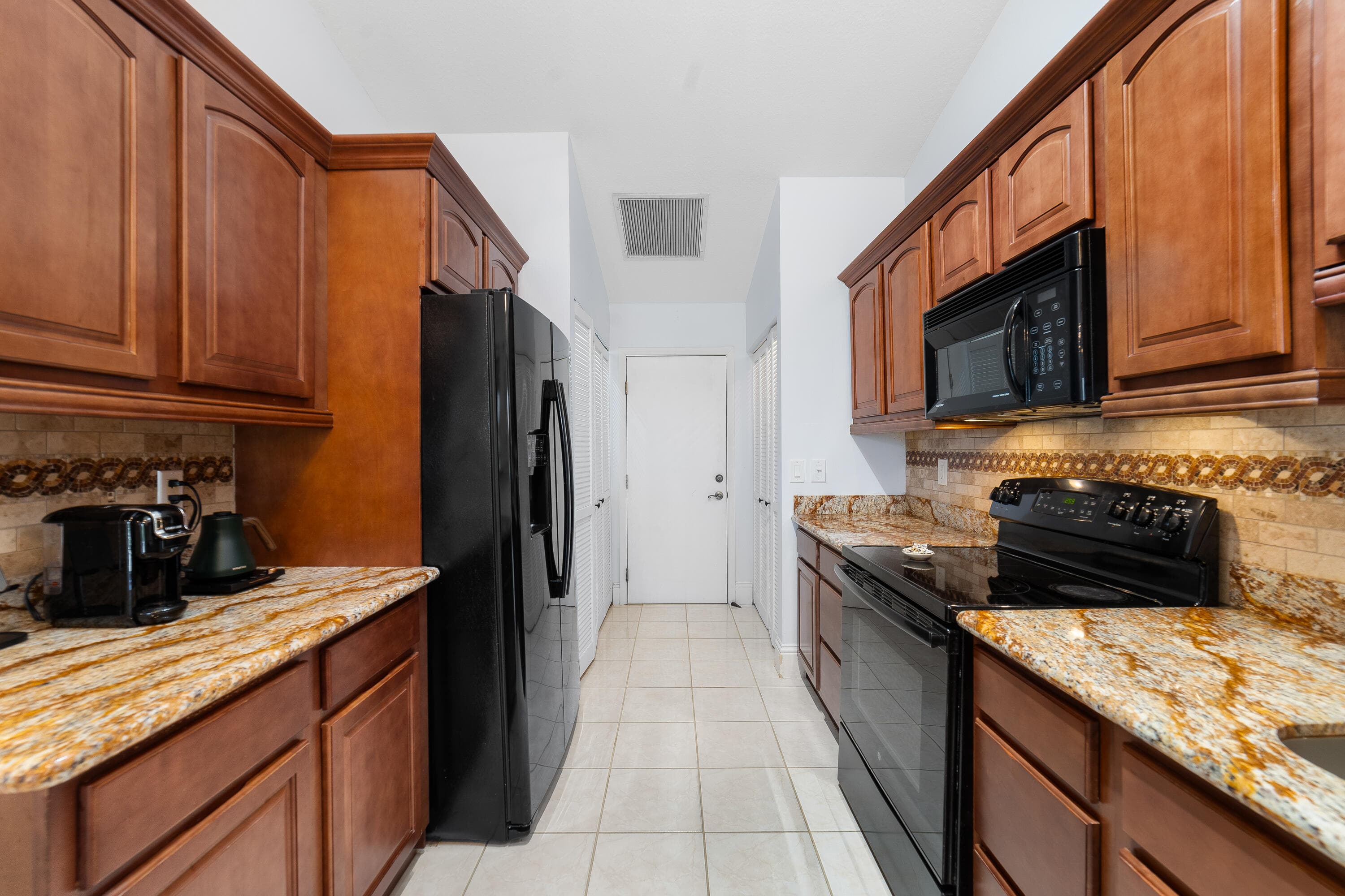 8424 Juddith Avenue, Boynton Beach, FL 33472 — photo 9 of 53